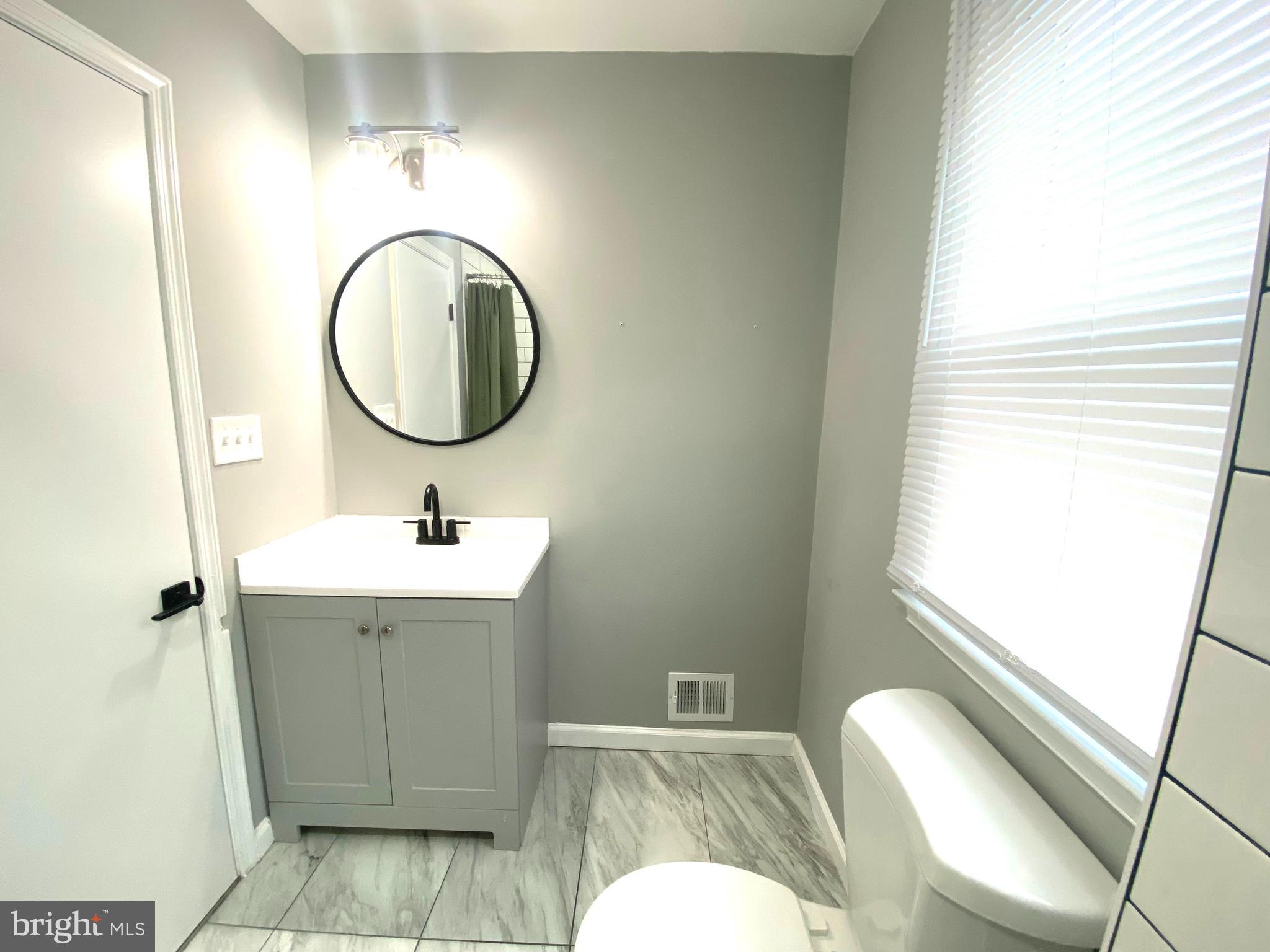 SHADY GROVE VILLAGE - Residential Lease