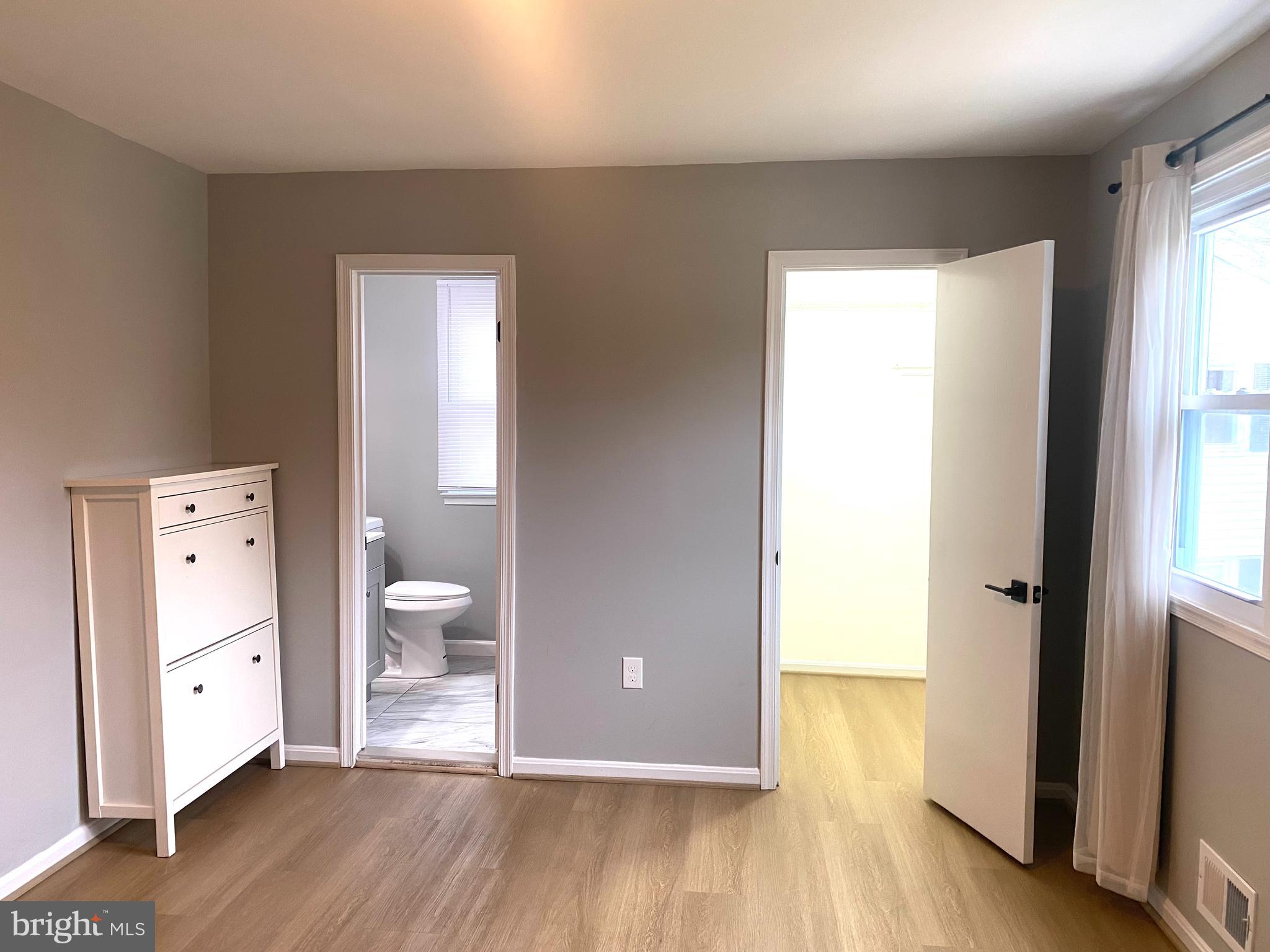 SHADY GROVE VILLAGE - Residential Lease