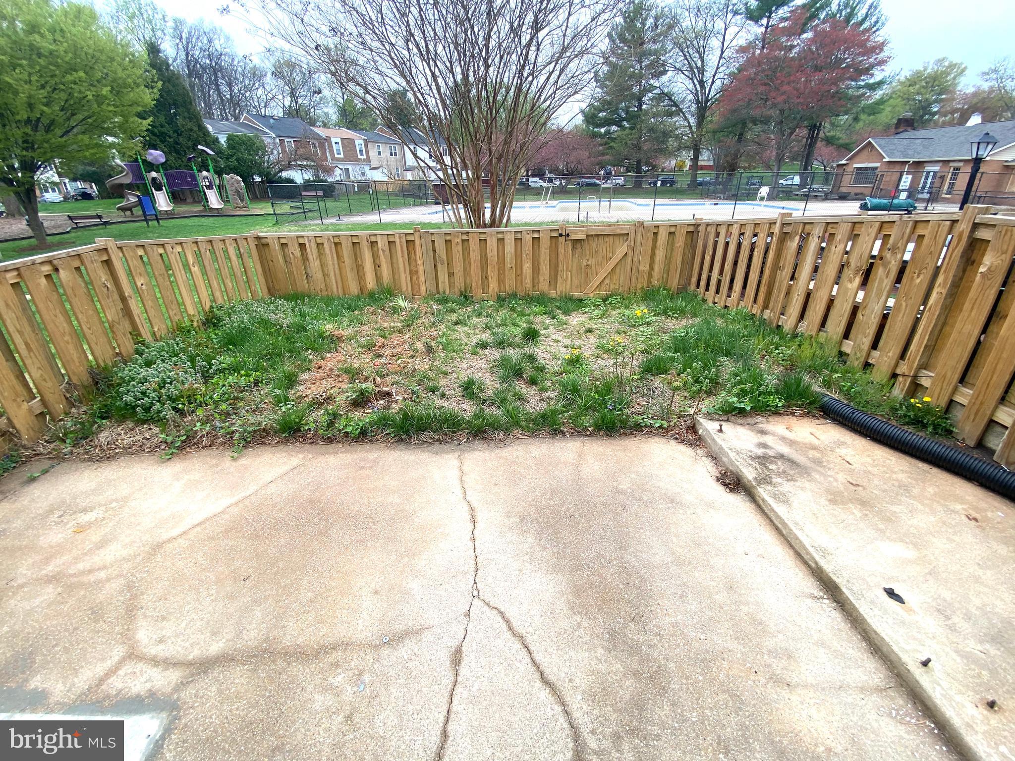 SHADY GROVE VILLAGE - Residential Lease