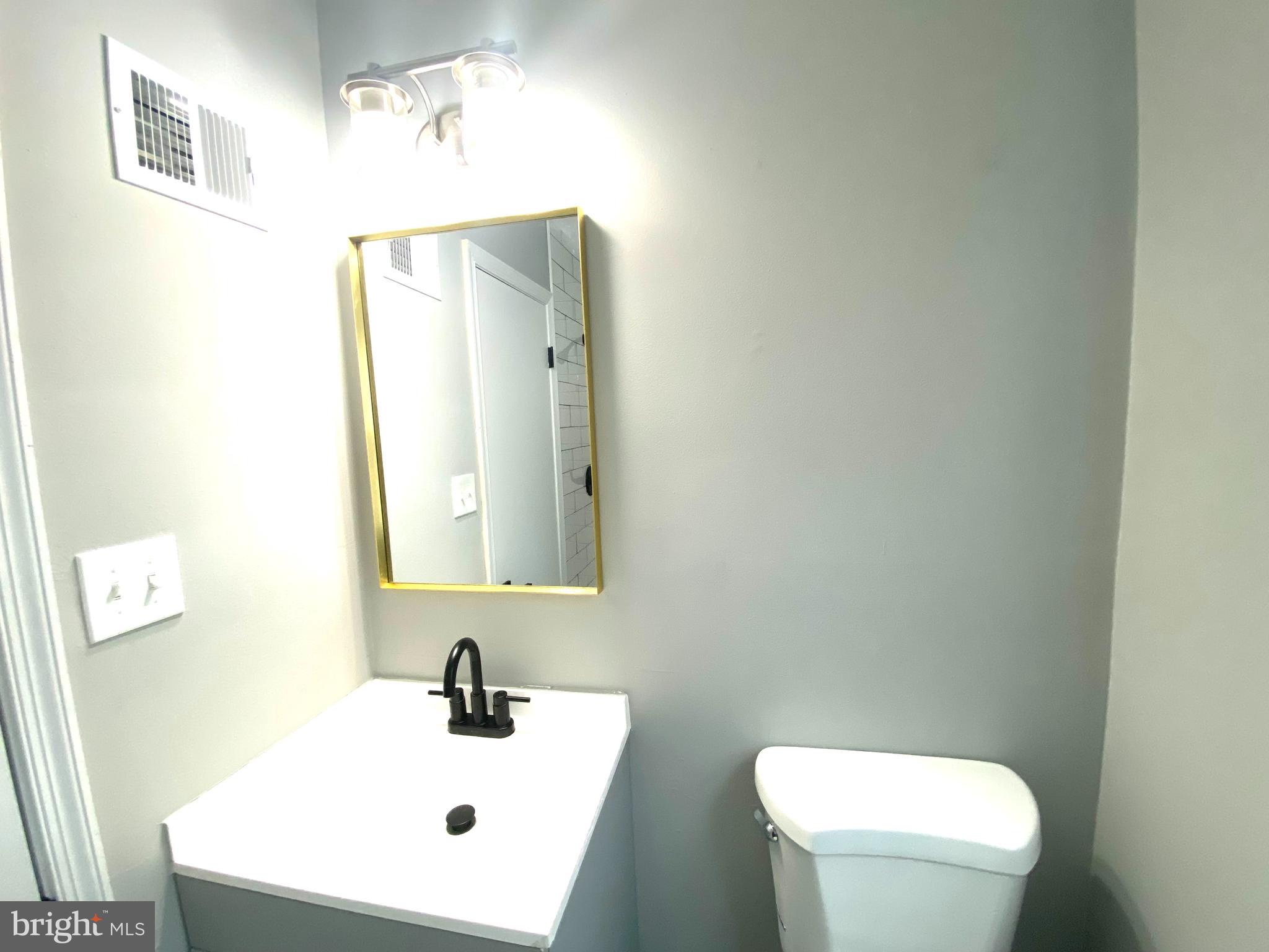 SHADY GROVE VILLAGE - Residential Lease