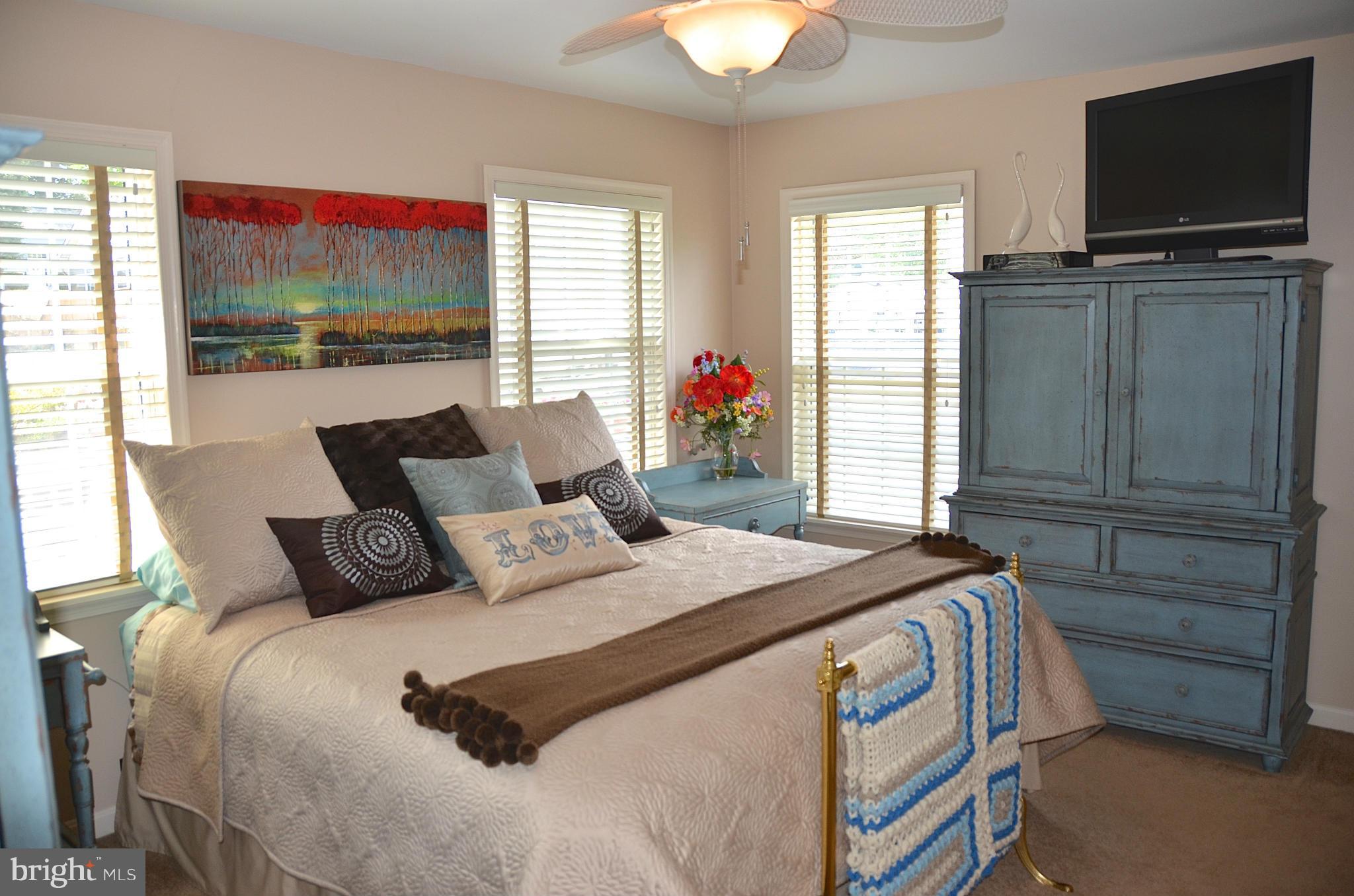 LOCH HAVEN BEACH - Residential