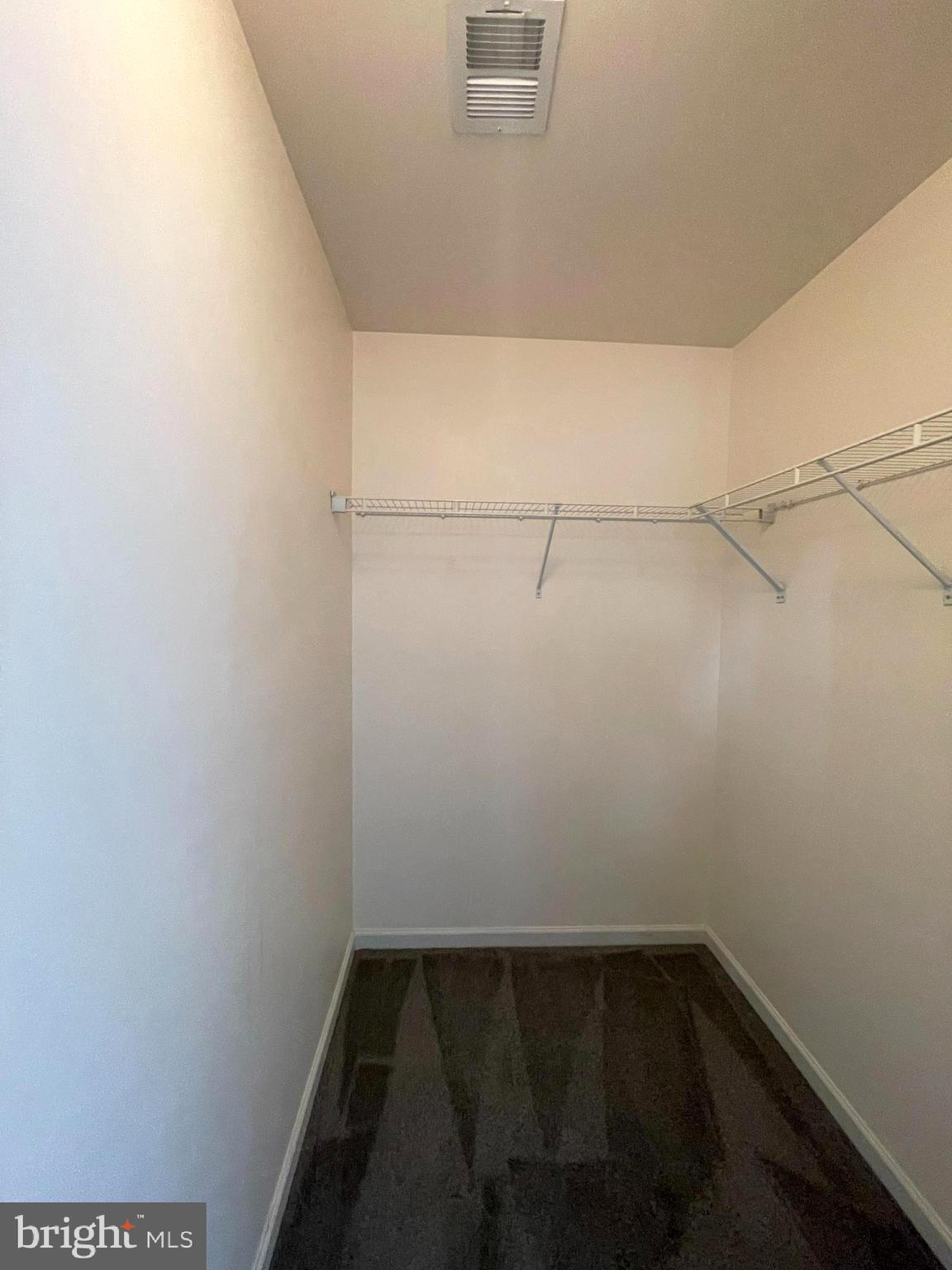 FAIRWAYS EAST - Residential Lease