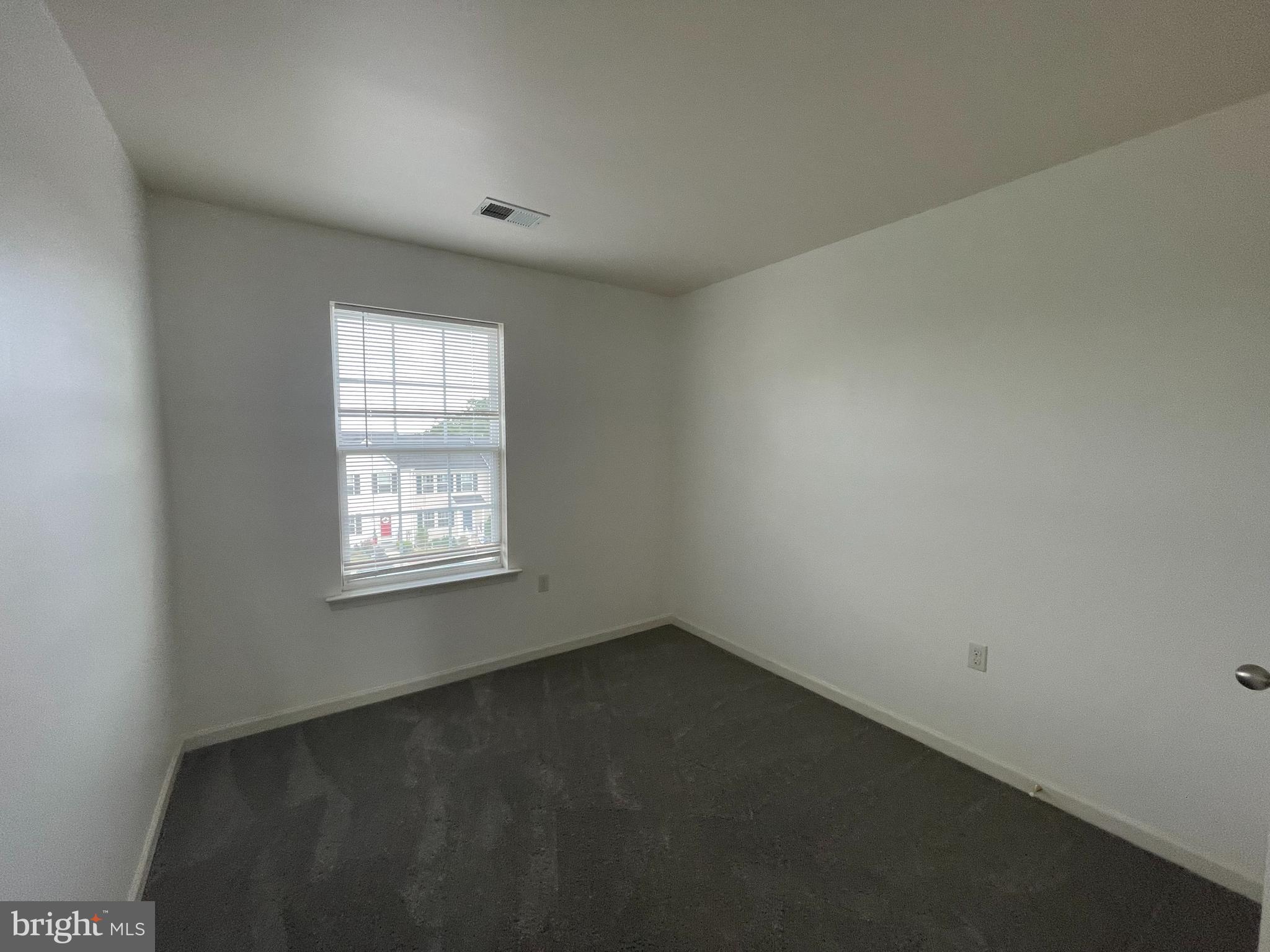 FAIRWAYS EAST - Residential Lease