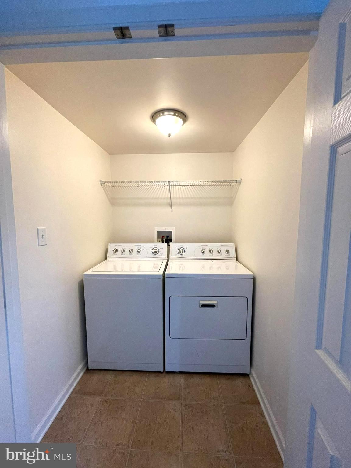 FAIRWAYS EAST - Residential Lease