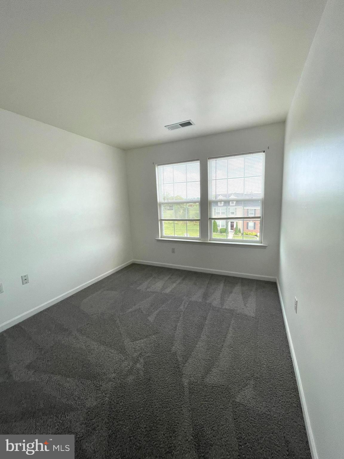 FAIRWAYS EAST - Residential Lease