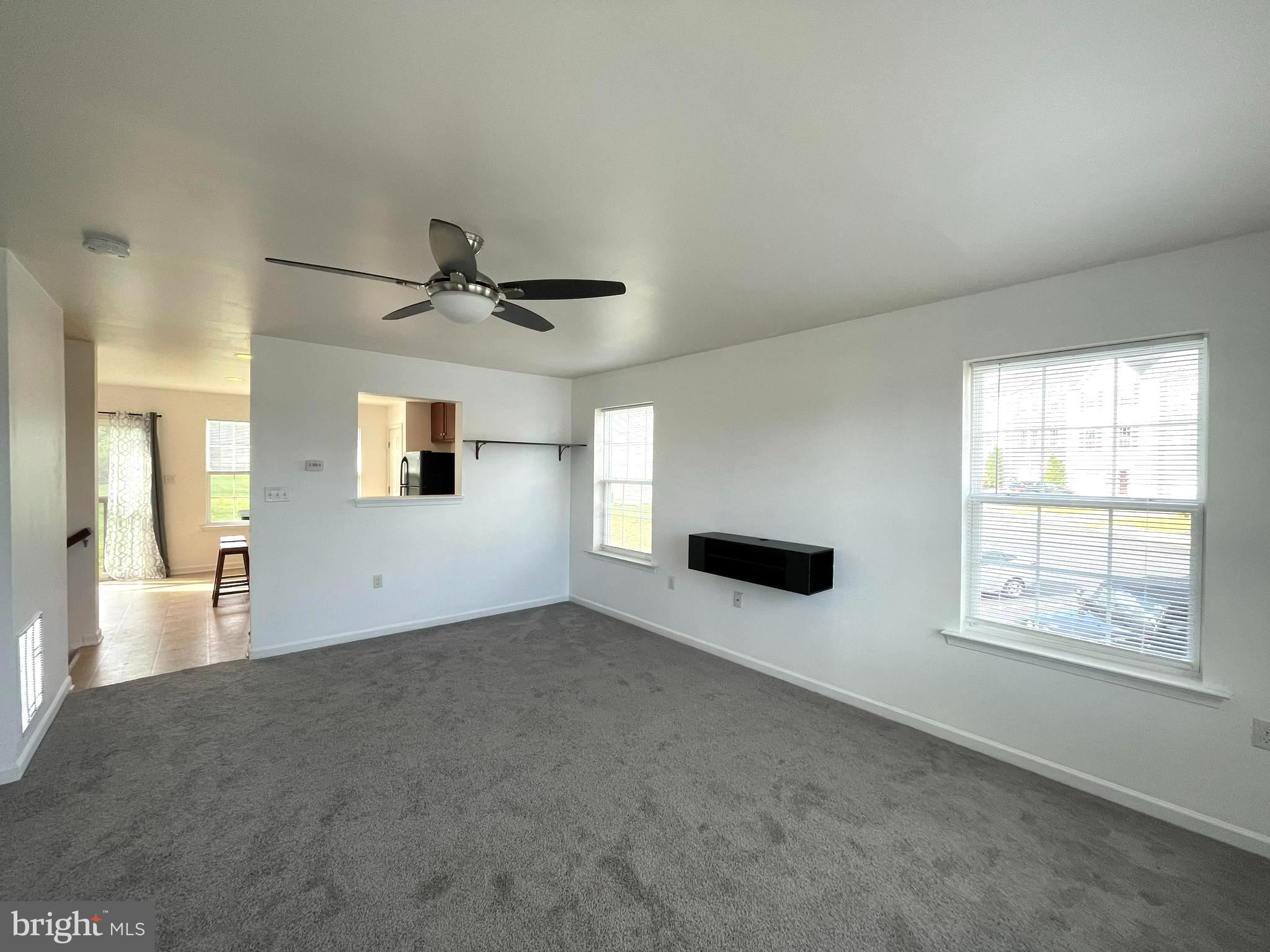 FAIRWAYS EAST - Residential Lease