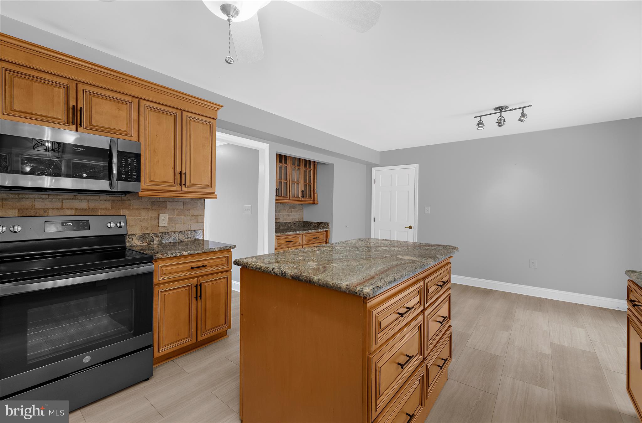 ASCOT ESTATES - Residential