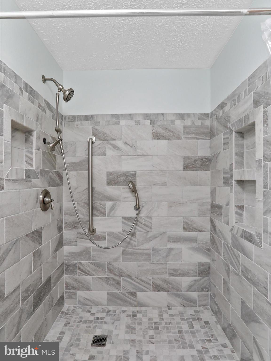 QUAIL VALLEY - Residential