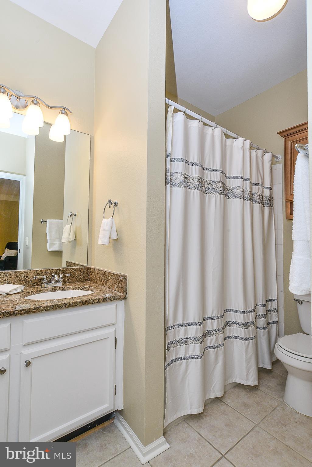 GATES OF MCLEAN - Residential