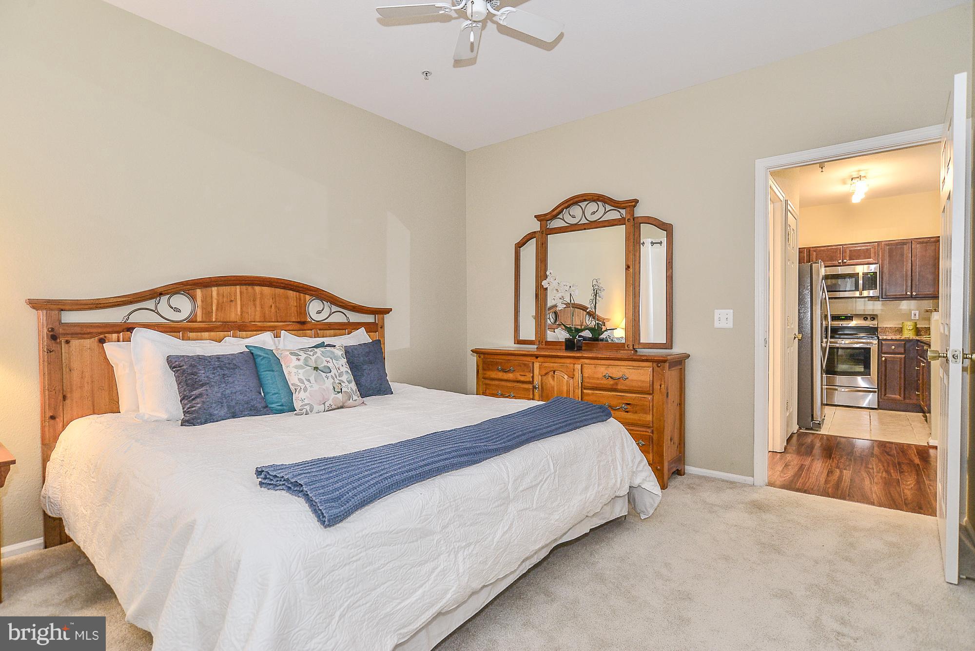 GATES OF MCLEAN - Residential