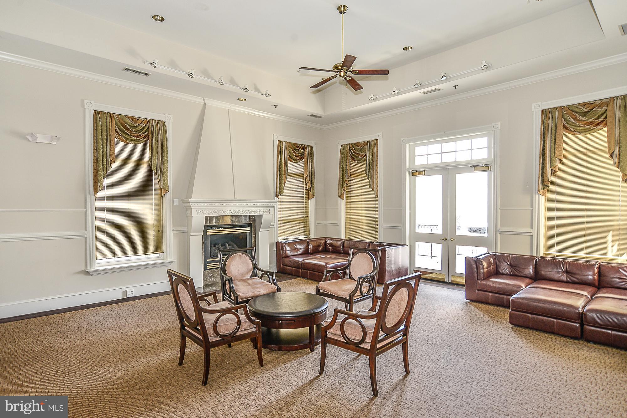 GATES OF MCLEAN - Residential