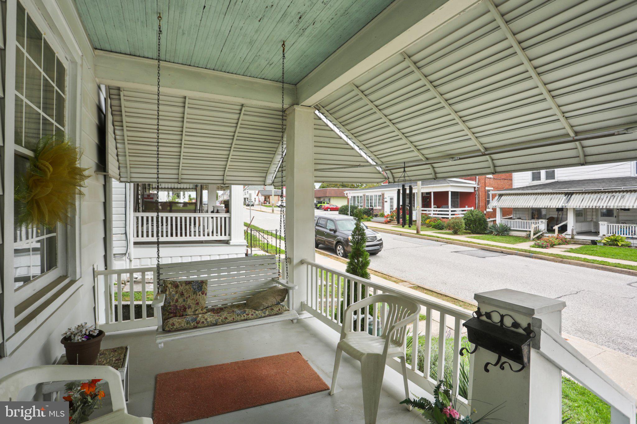 211 W HIGH STREET