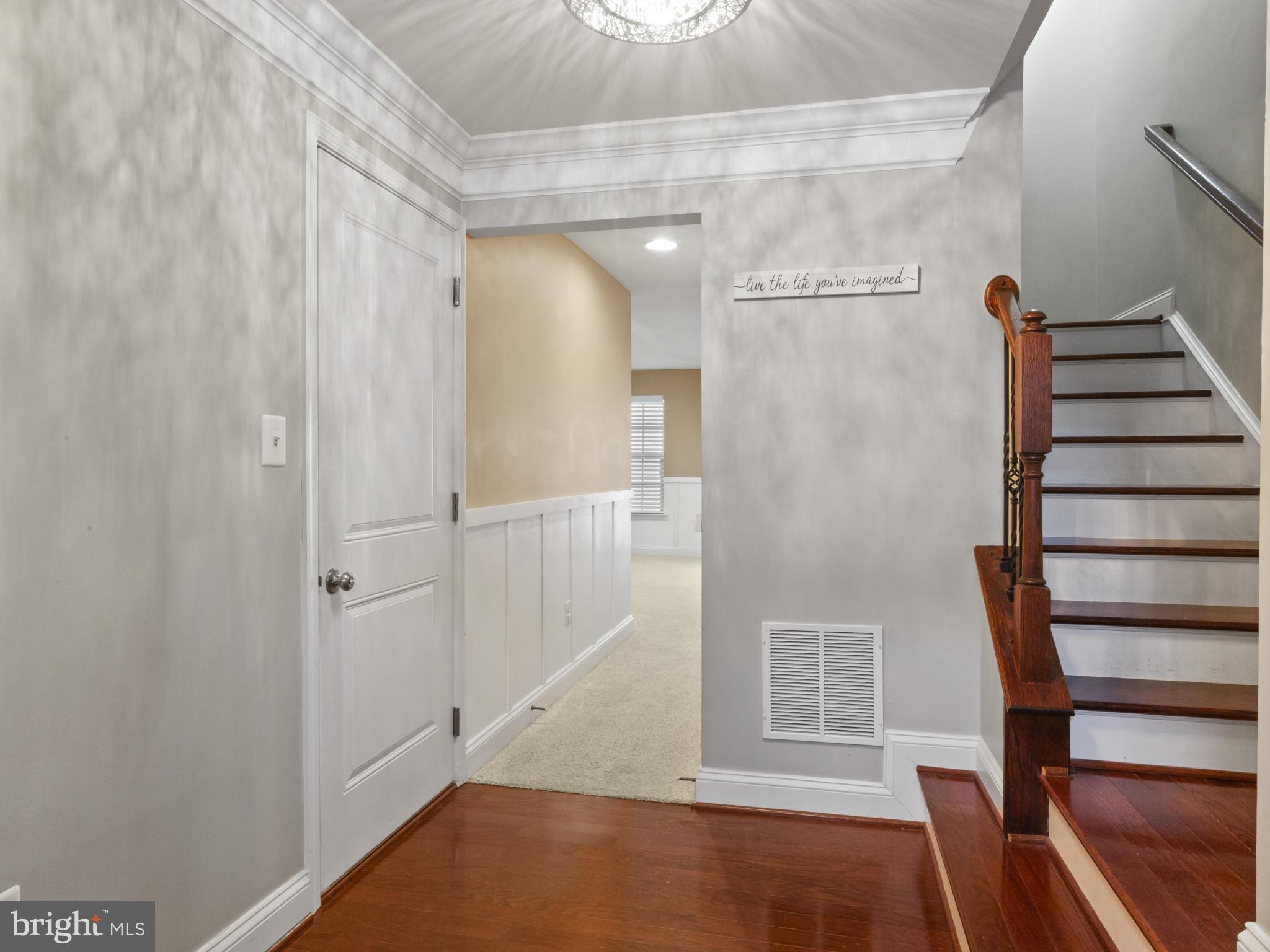 HOWARD SQUARE - Residential