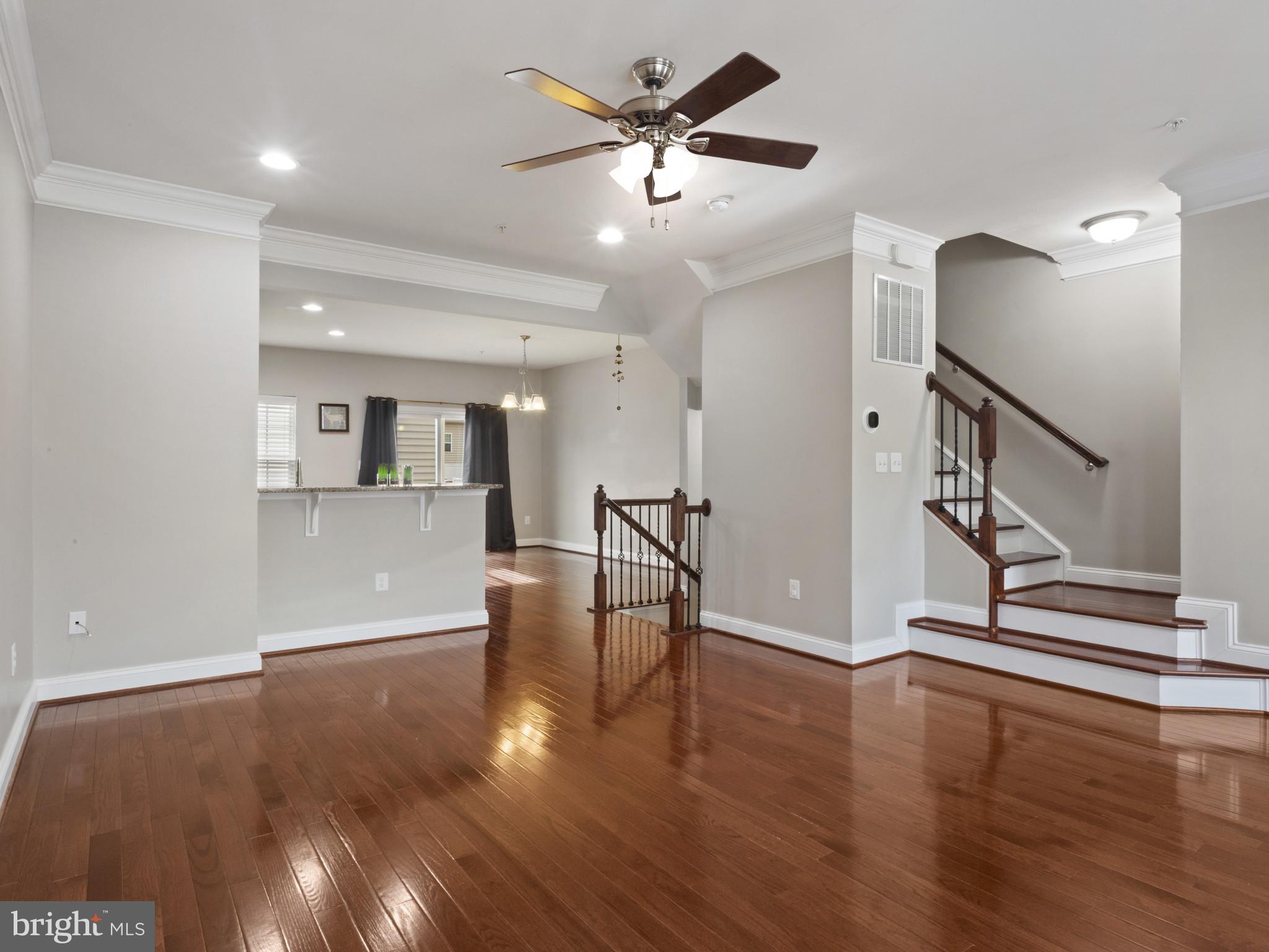 HOWARD SQUARE - Residential