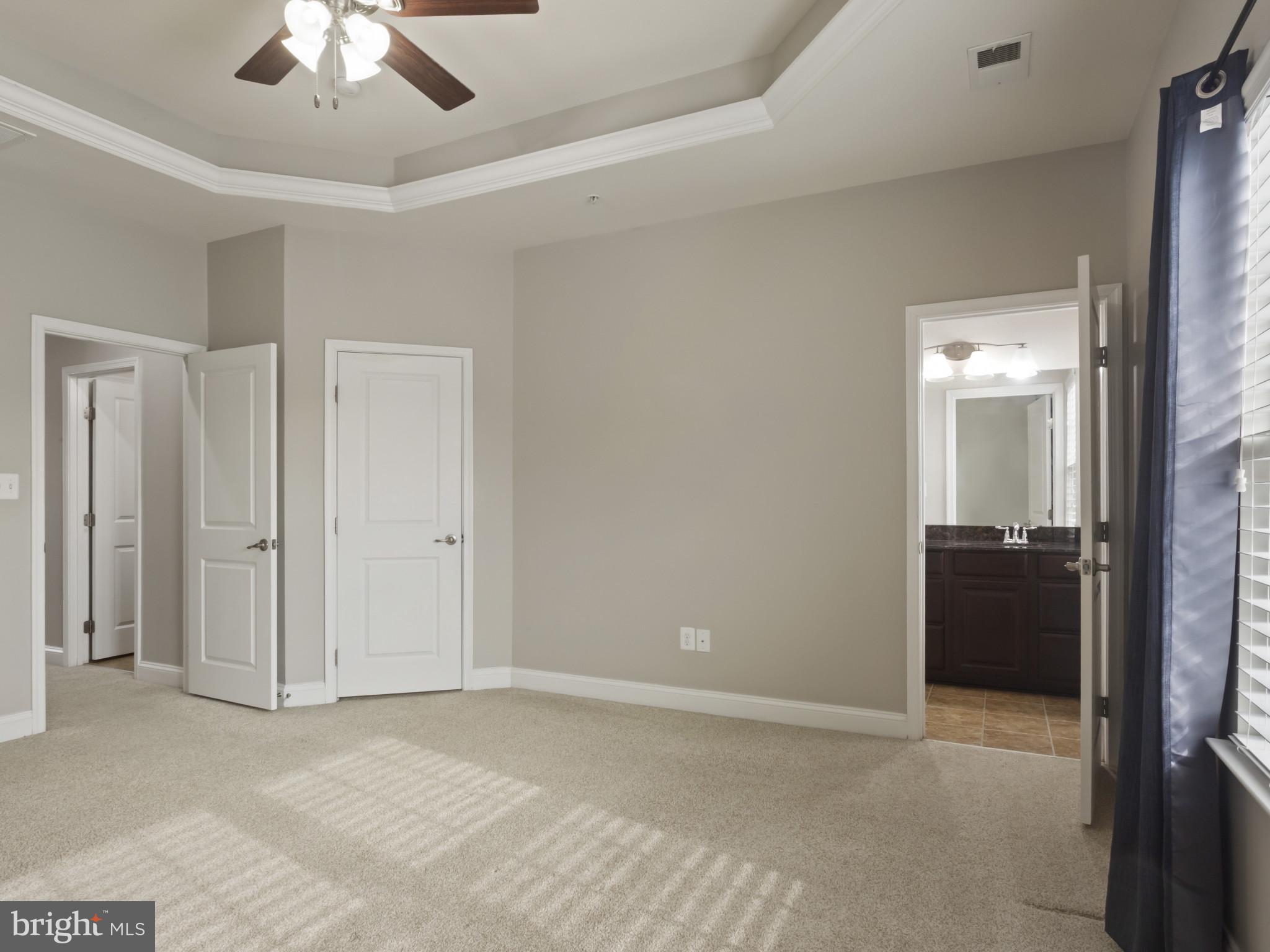 HOWARD SQUARE - Residential