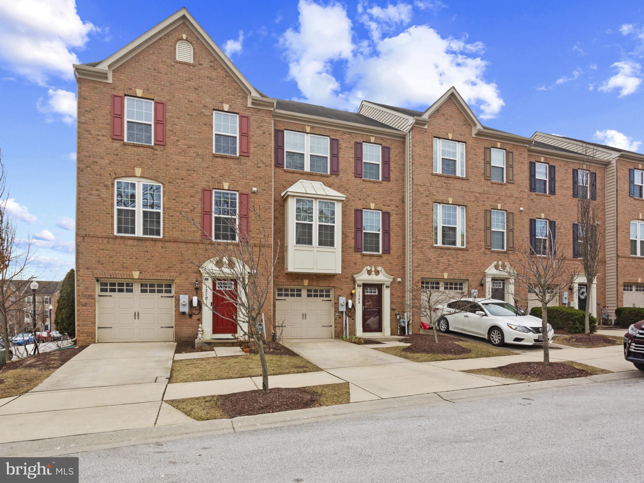 HOWARD SQUARE - Residential