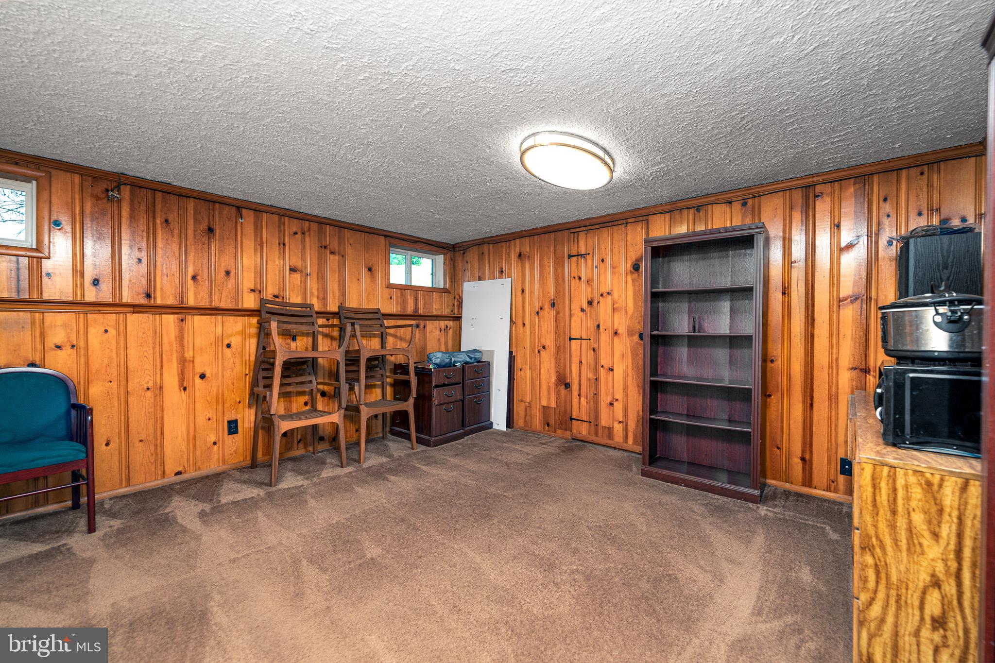 CROSS COUNTRY - Residential Lease