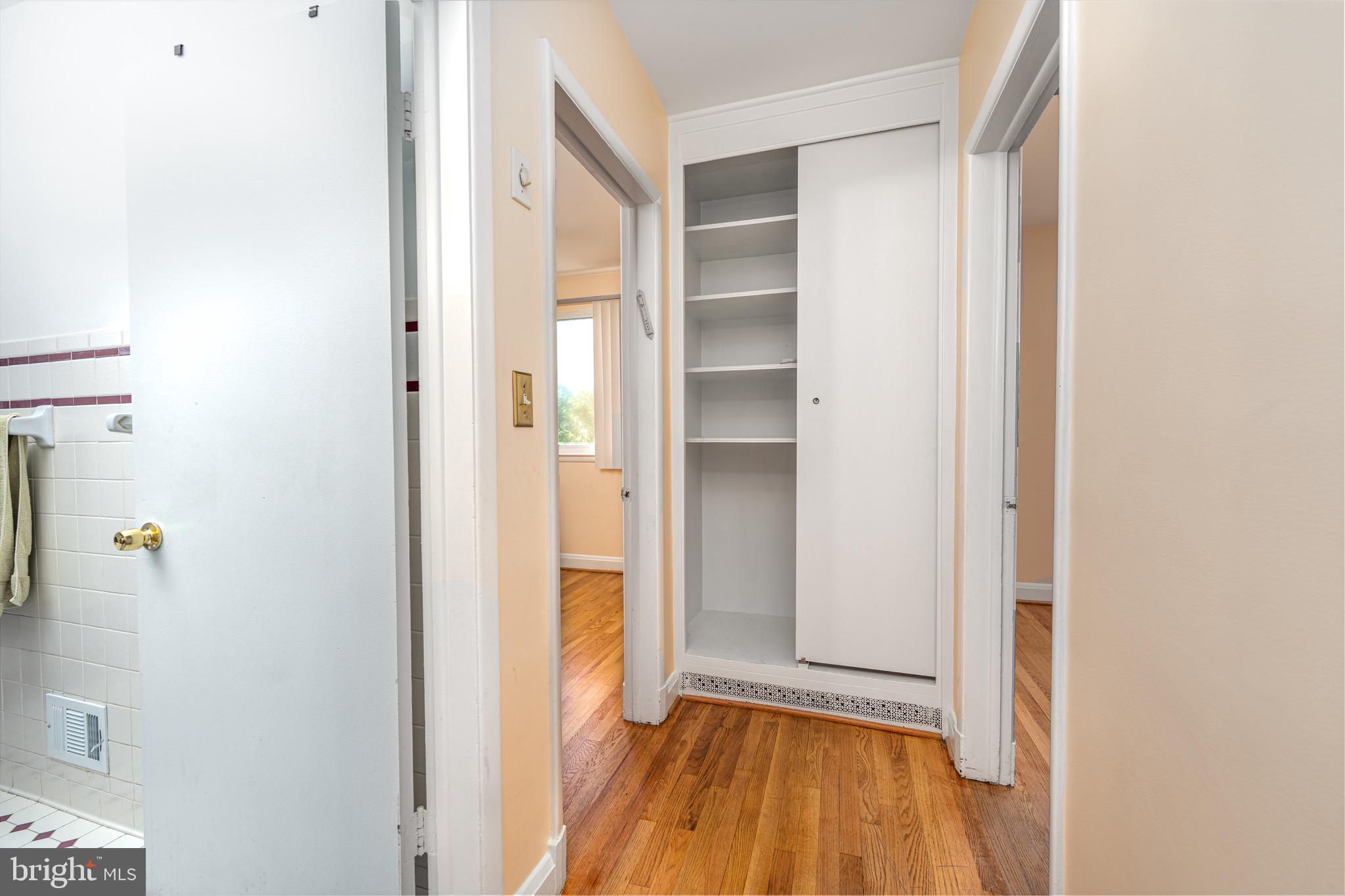 CROSS COUNTRY - Residential Lease