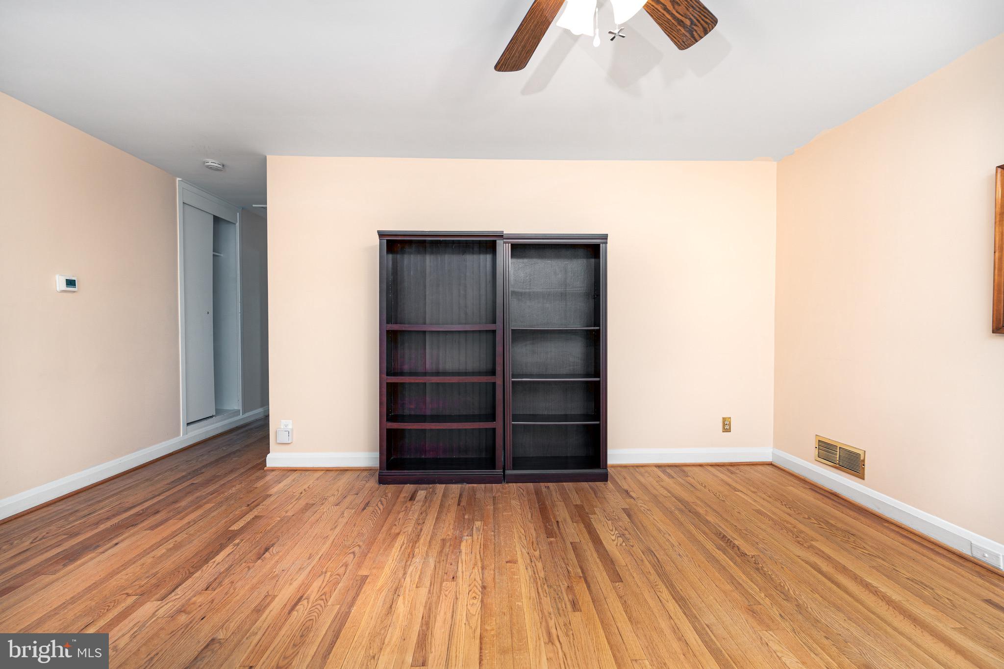 CROSS COUNTRY - Residential Lease