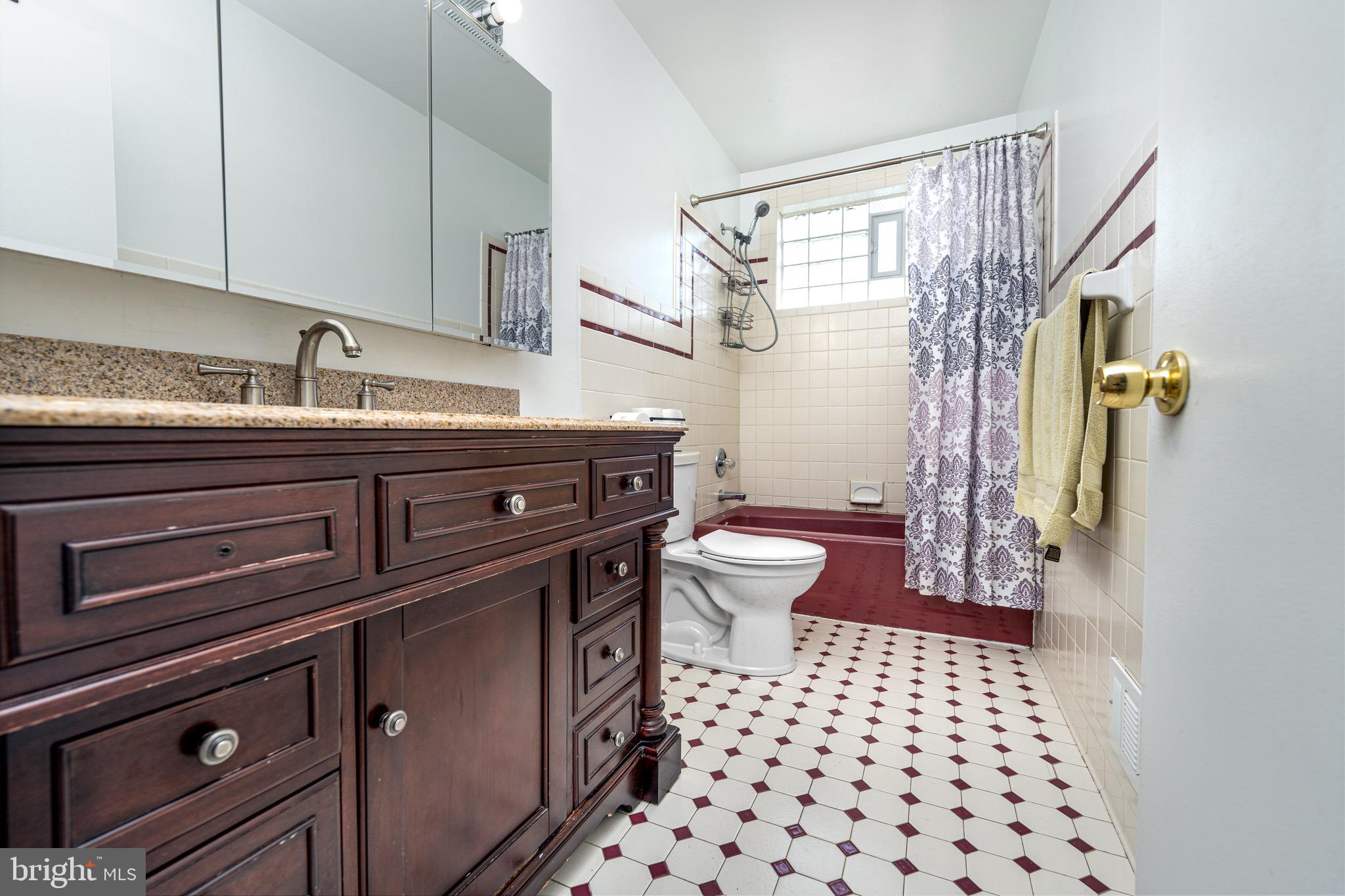 CROSS COUNTRY - Residential Lease