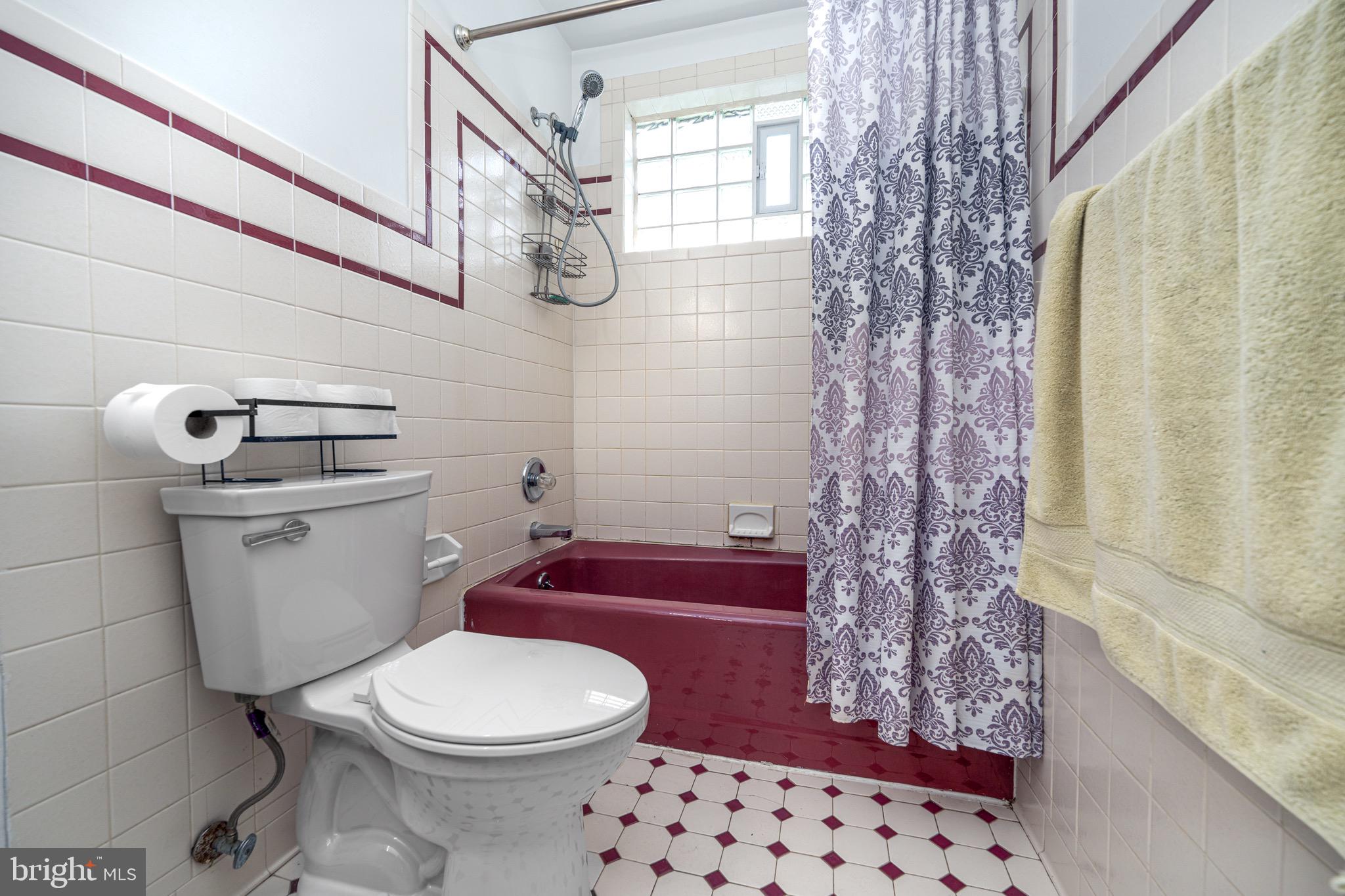 CROSS COUNTRY - Residential Lease