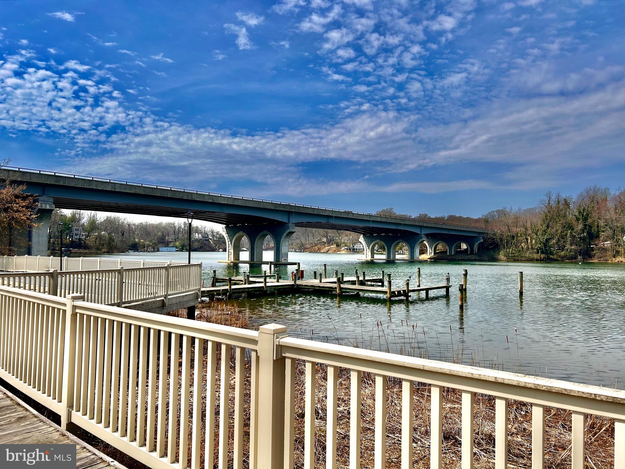 MARINERS COVE - Residential