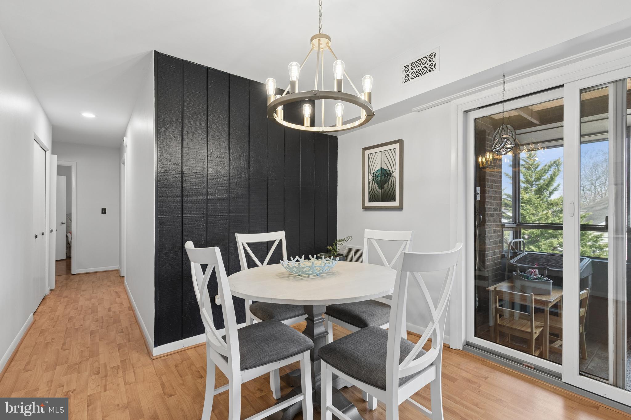 MARINERS COVE - Residential