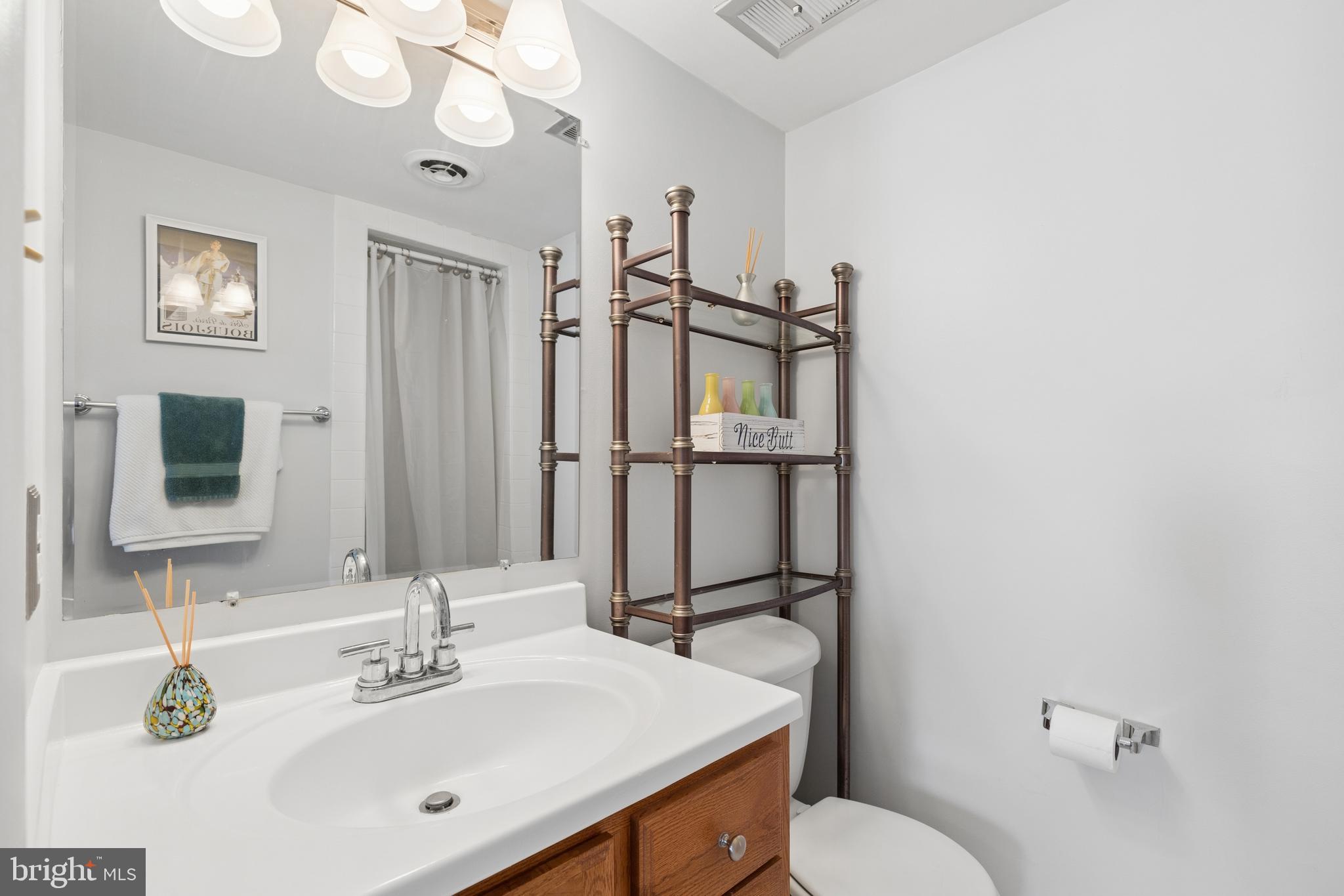 MARINERS COVE - Residential