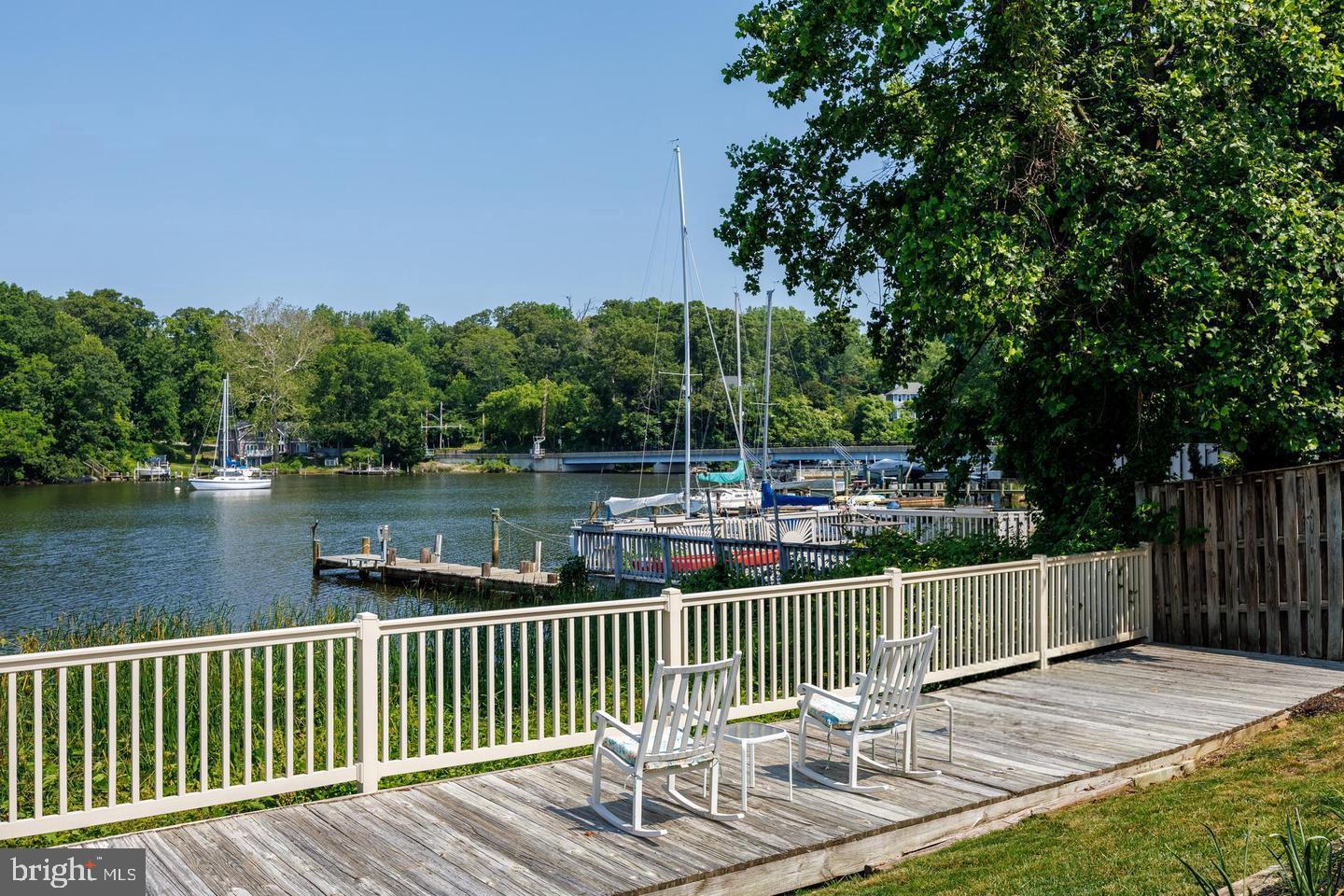 MARINERS COVE - Residential