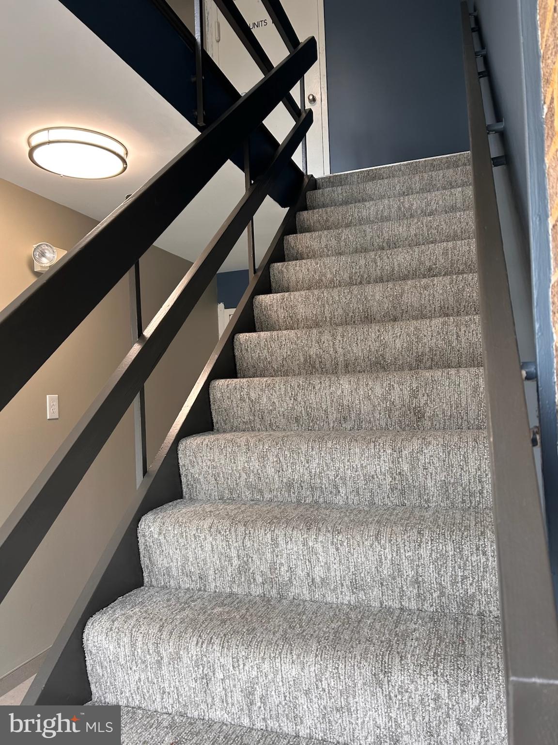 MARINERS COVE - Residential