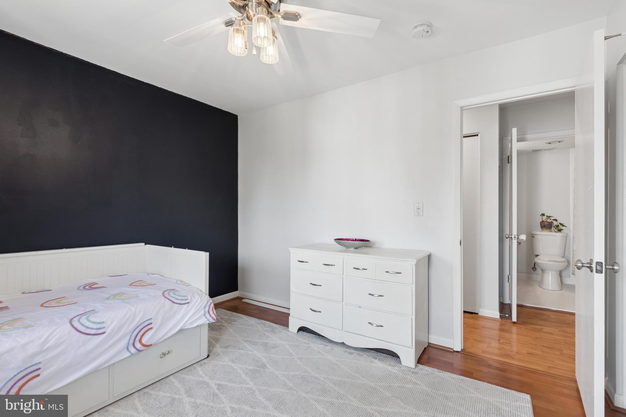 MARINERS COVE - Residential