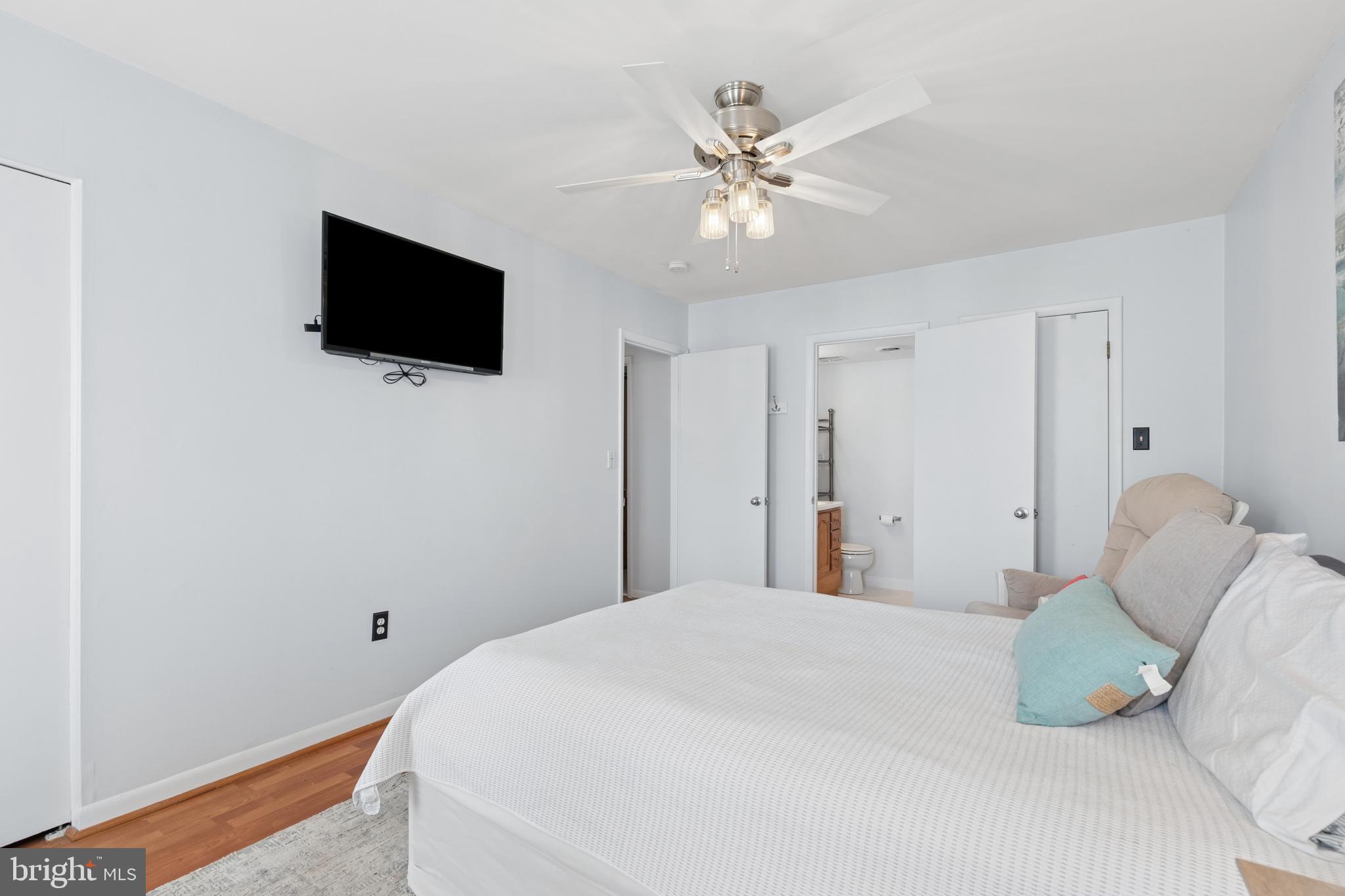 MARINERS COVE - Residential