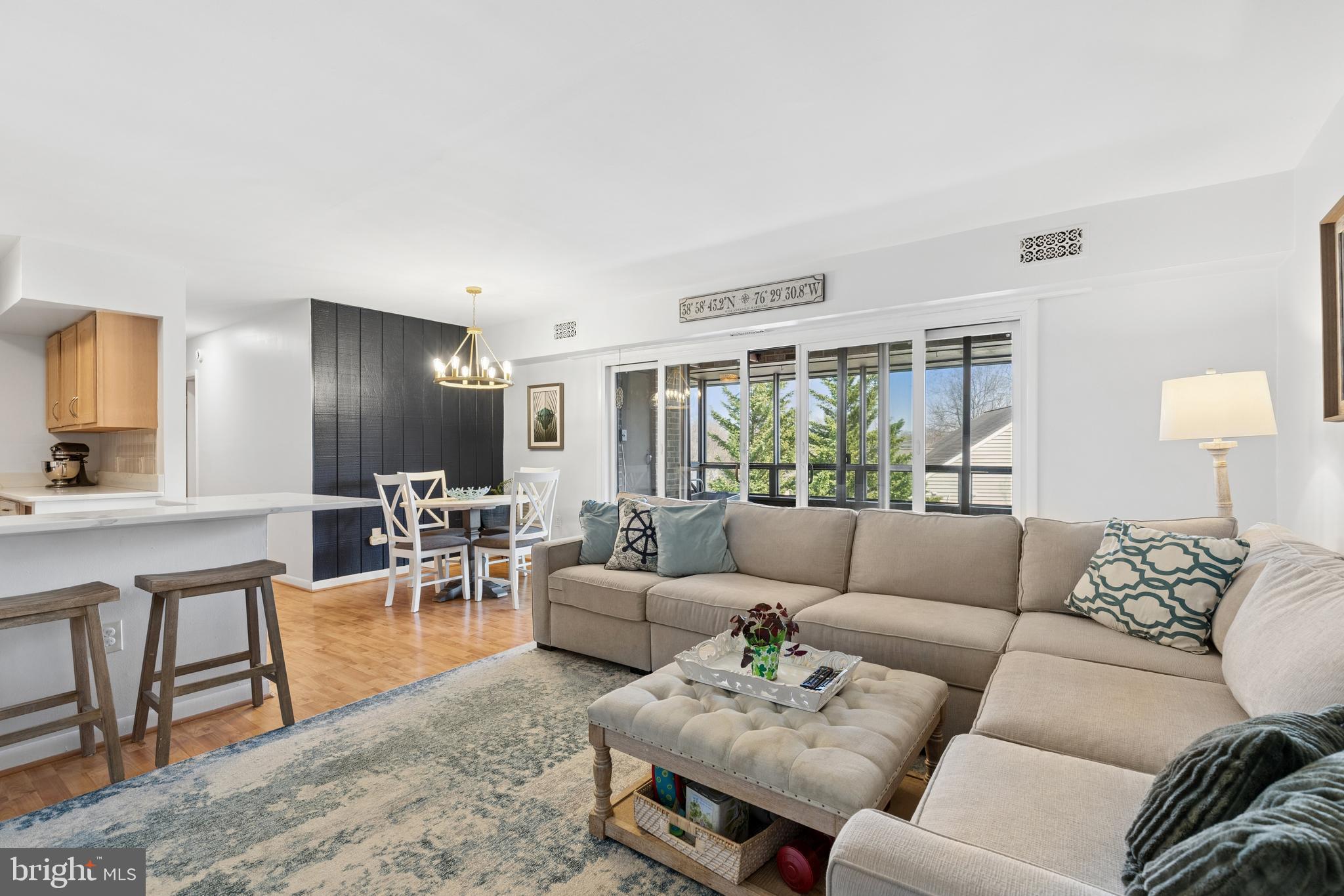 MARINERS COVE - Residential