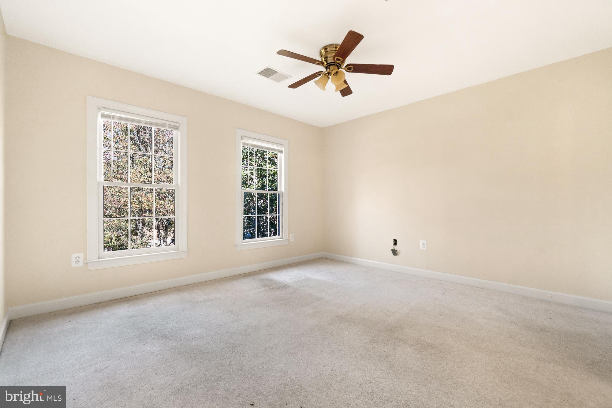 WOODS AT TAMA - Residential