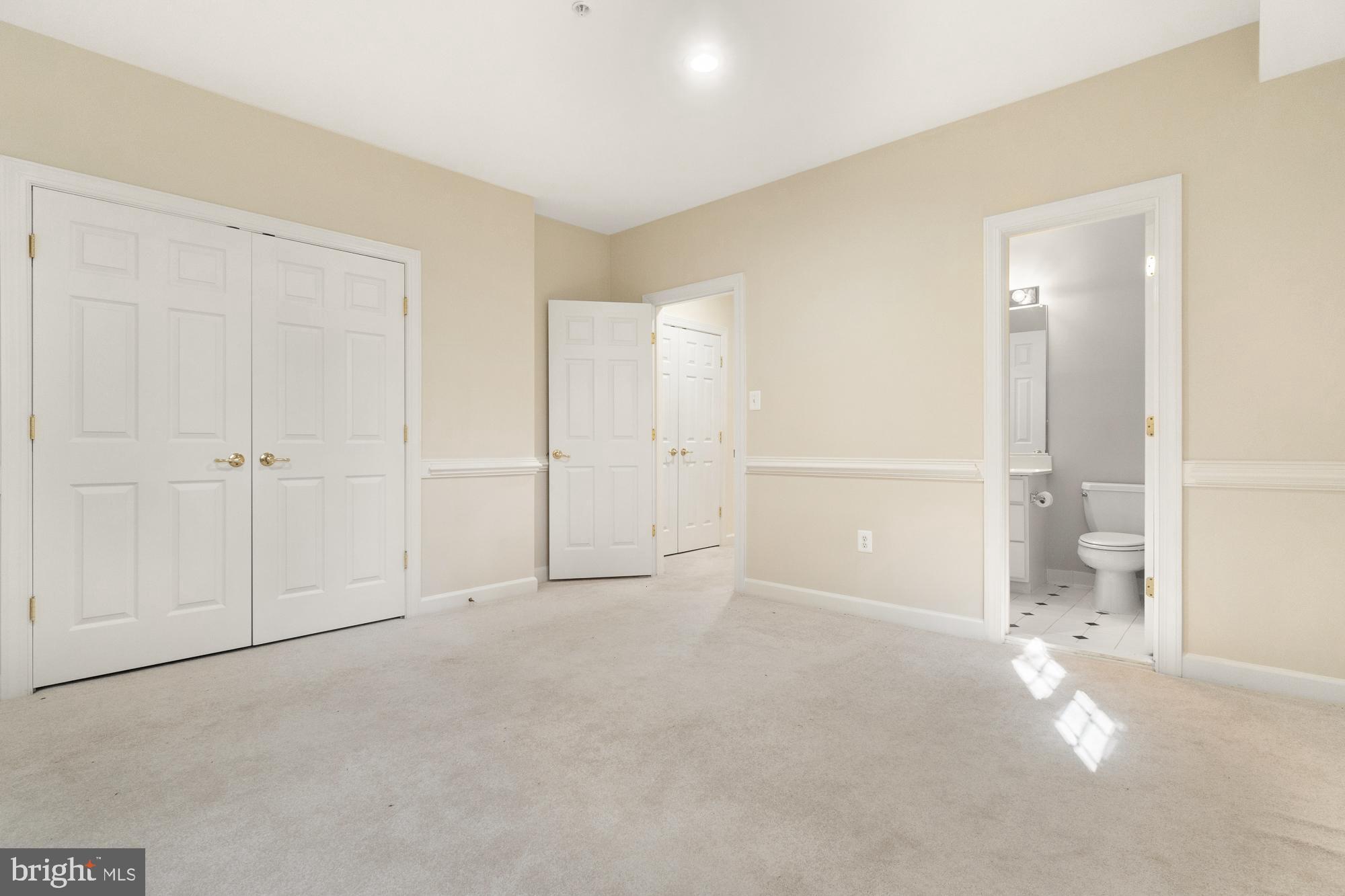 WOODS AT TAMA - Residential