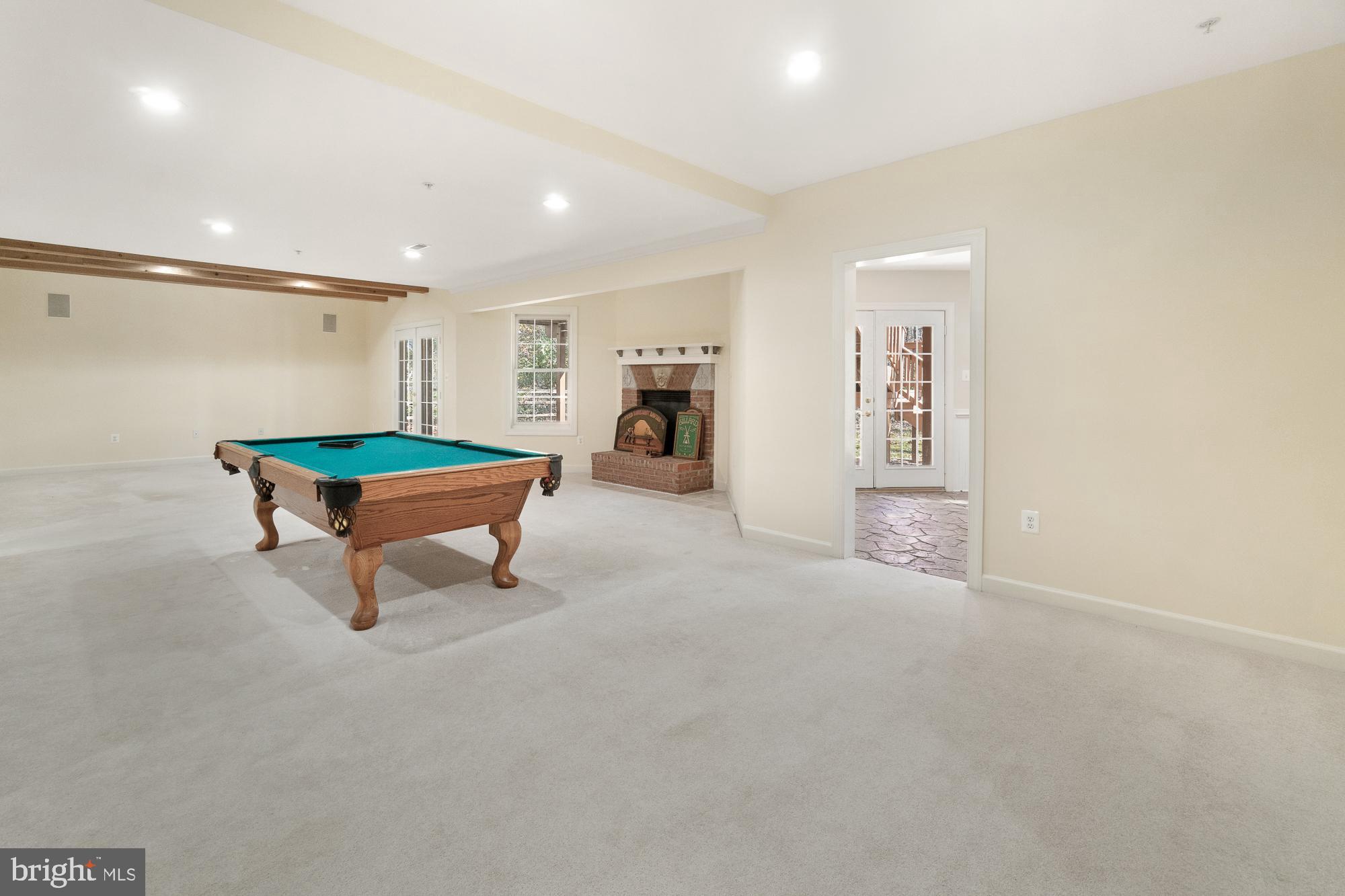 WOODS AT TAMA - Residential