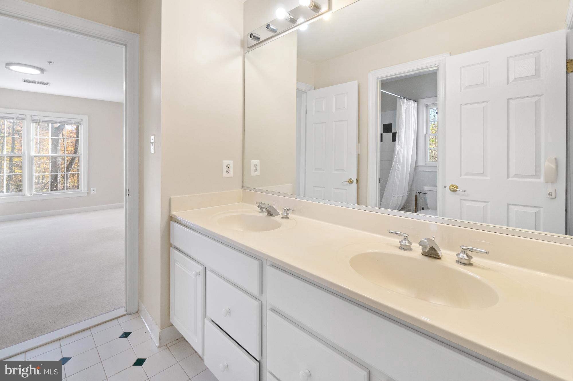 WOODS AT TAMA - Residential