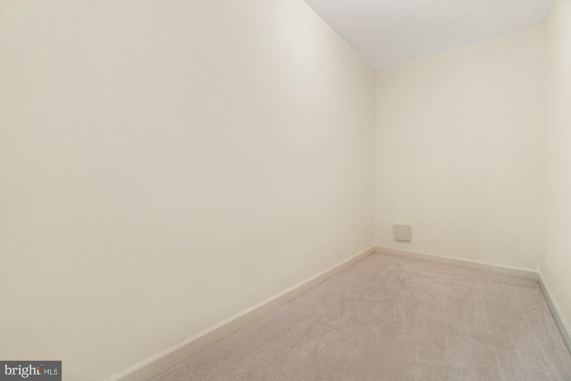 WOODS AT TAMA - Residential