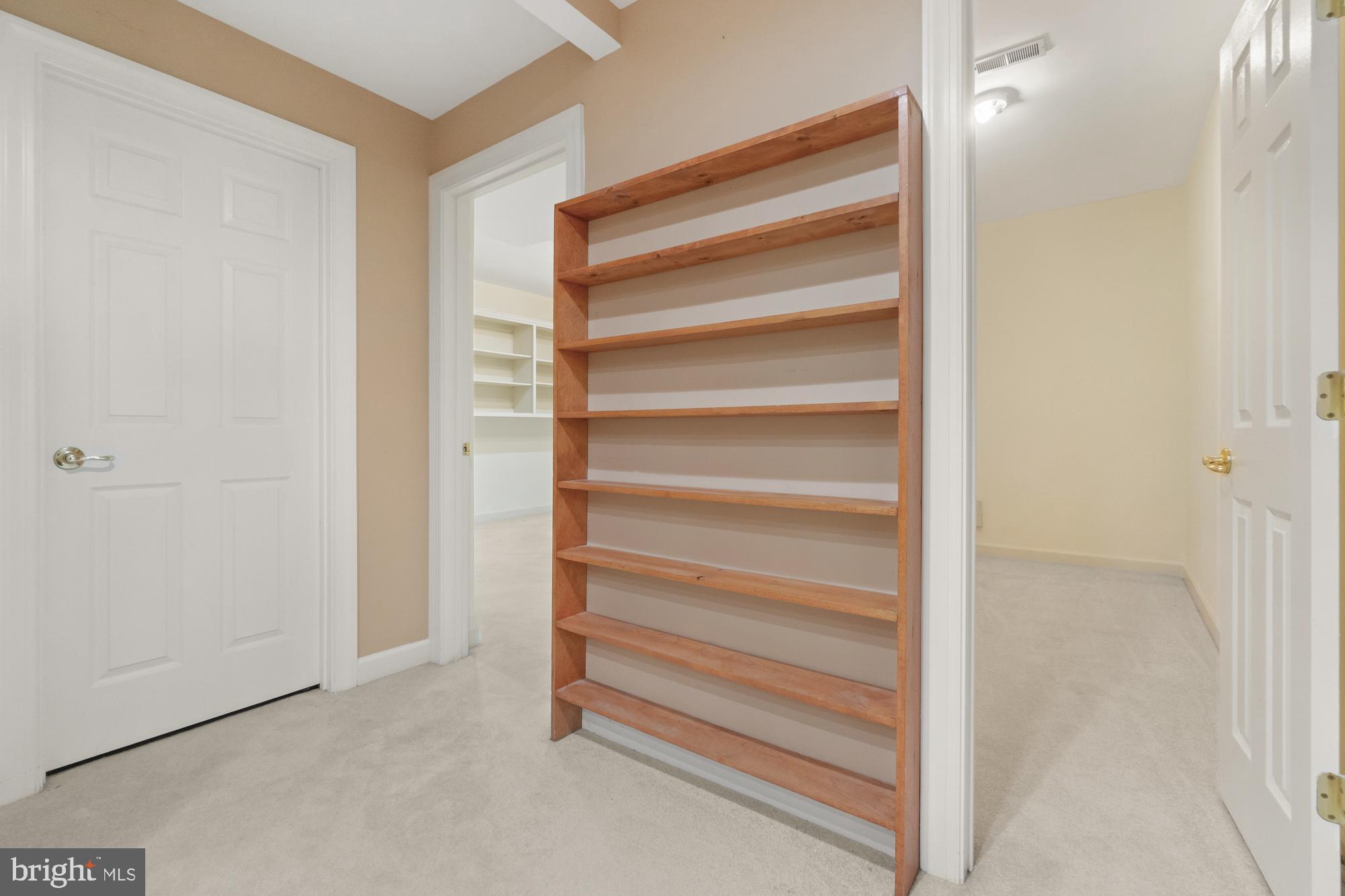 WOODS AT TAMA - Residential