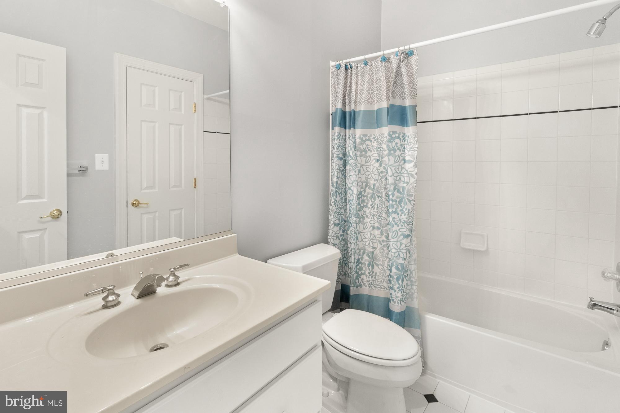 WOODS AT TAMA - Residential