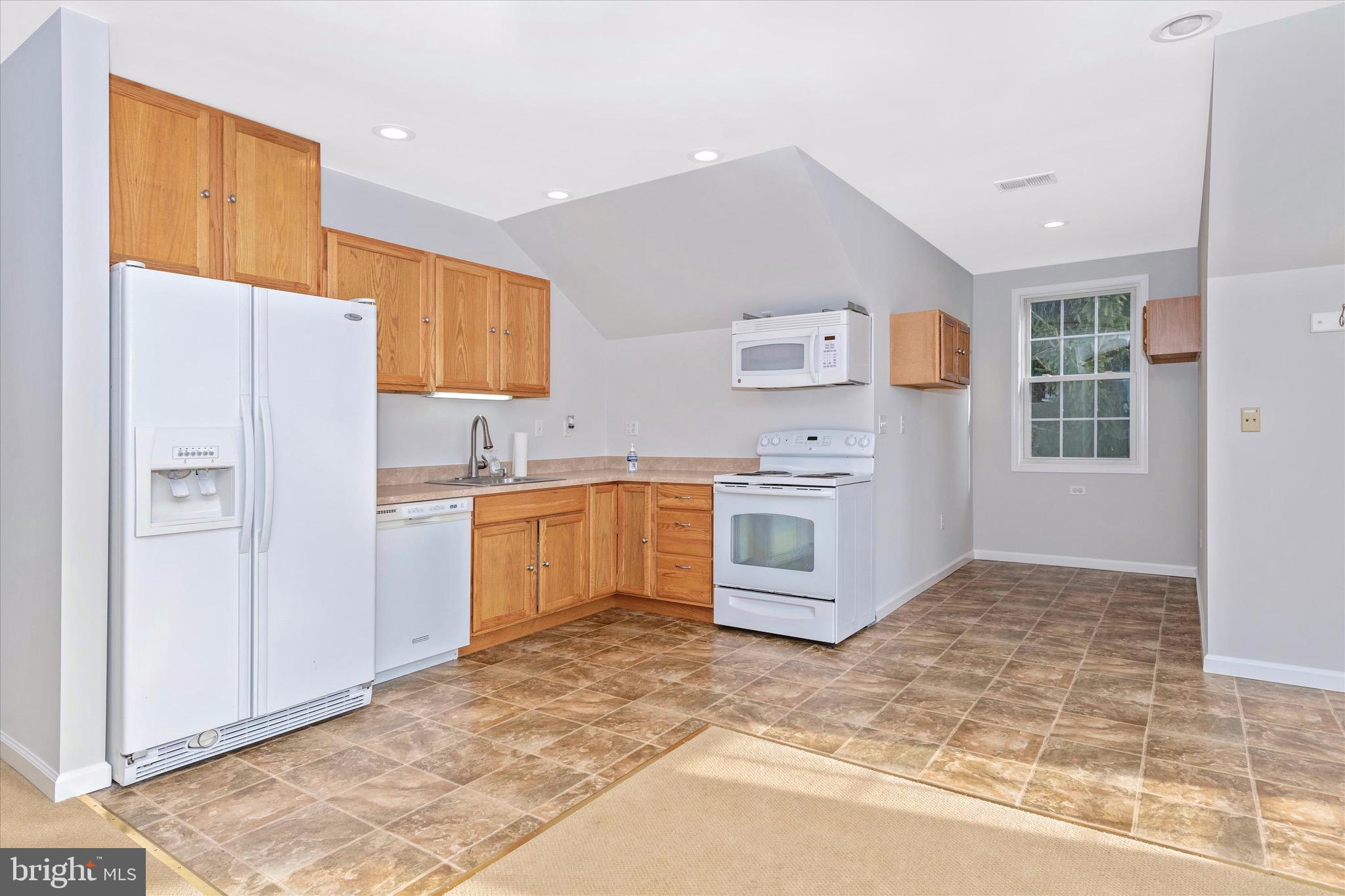 MIDDLETOWN - Residential