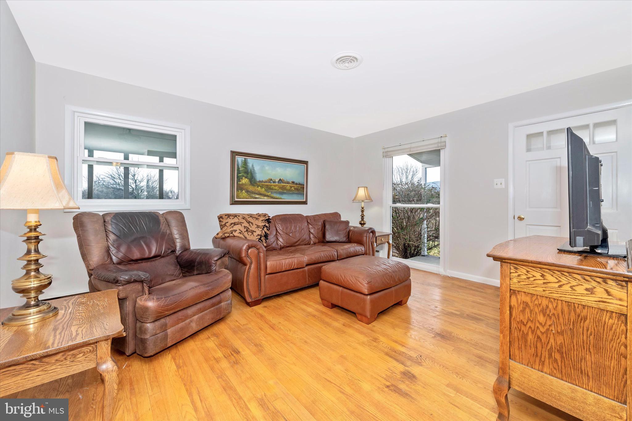 MIDDLETOWN - Residential