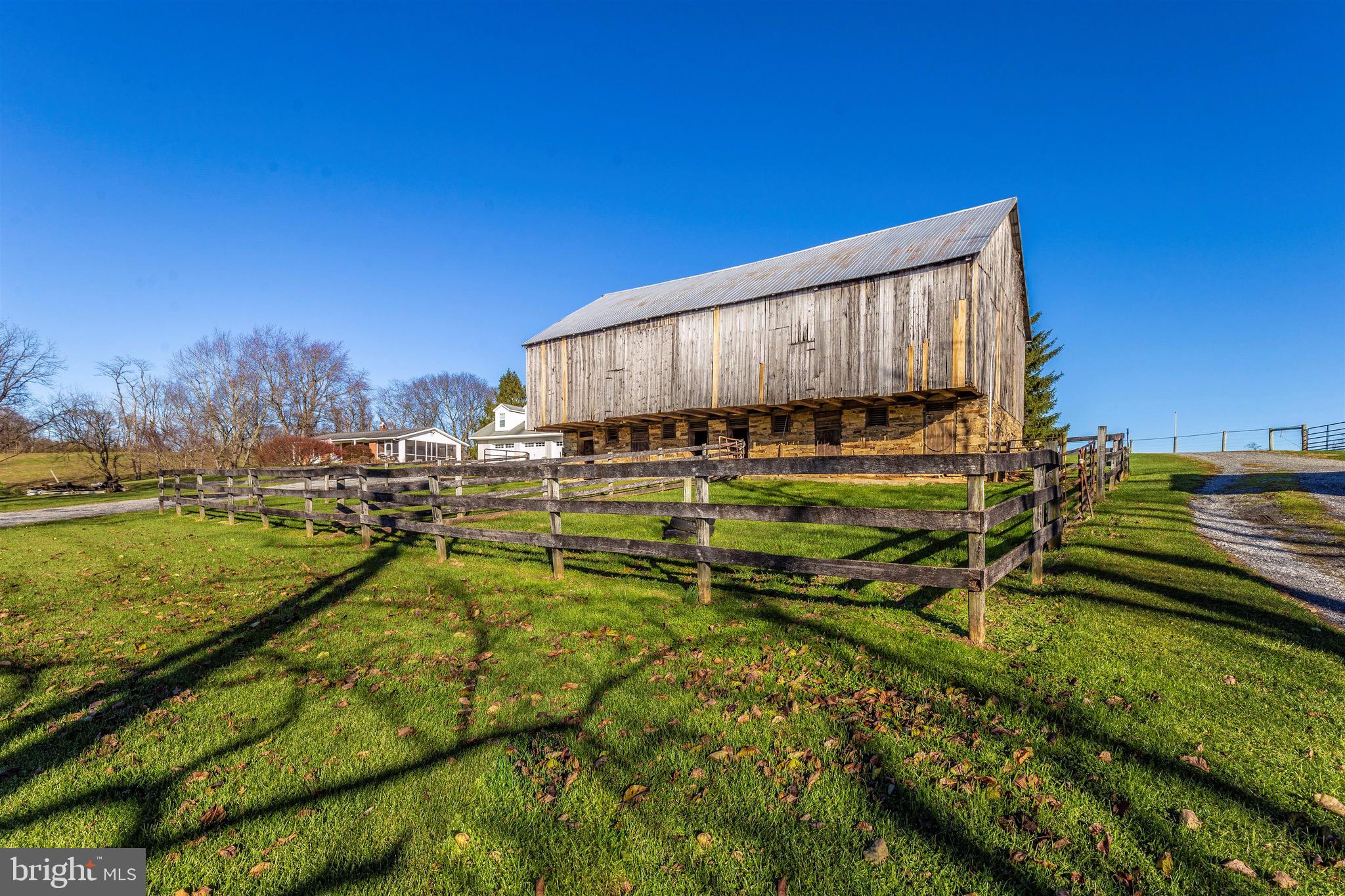 MIDDLETOWN - Residential