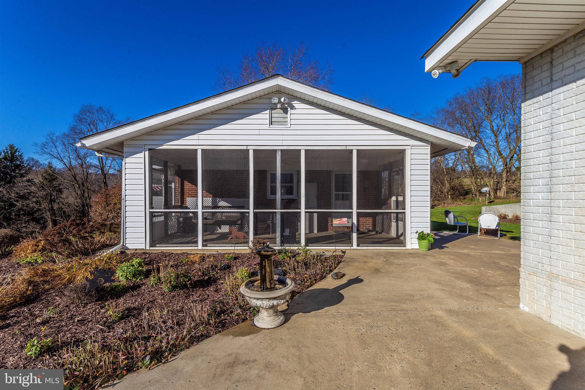 MIDDLETOWN - Residential