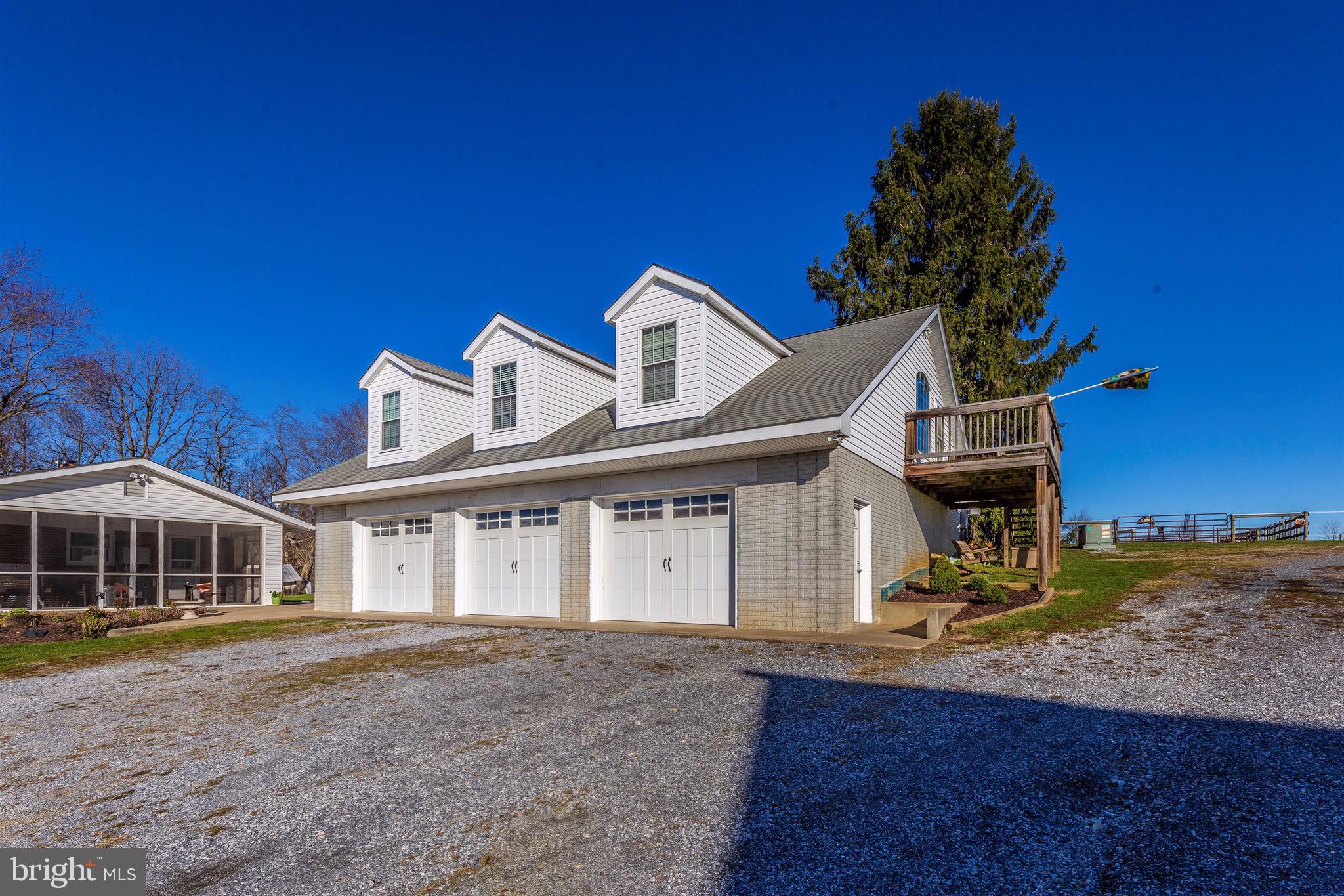 MIDDLETOWN - Residential