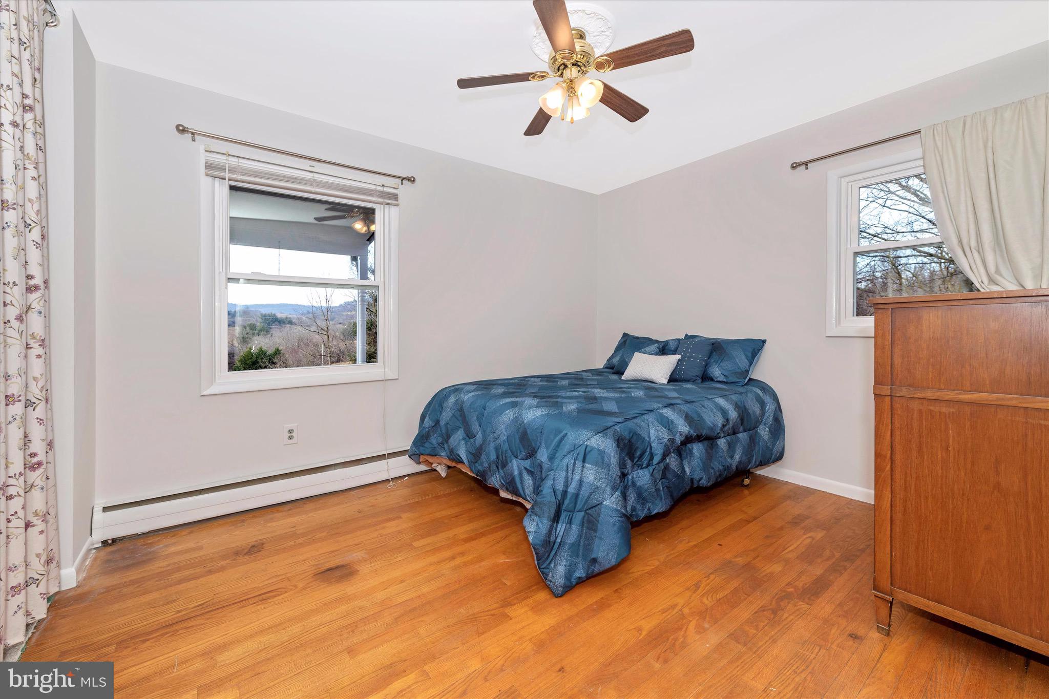 MIDDLETOWN - Residential