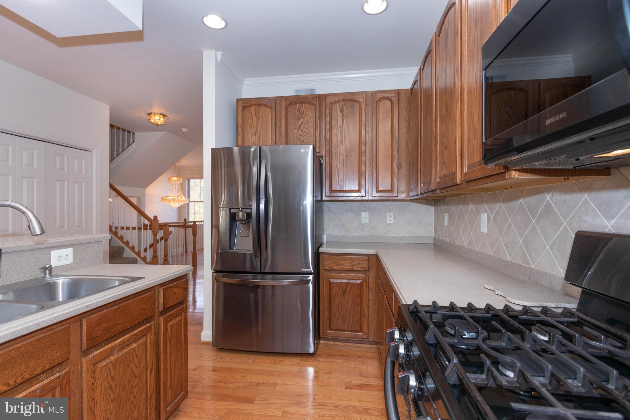 HIGHLAND OAKS - Residential Lease