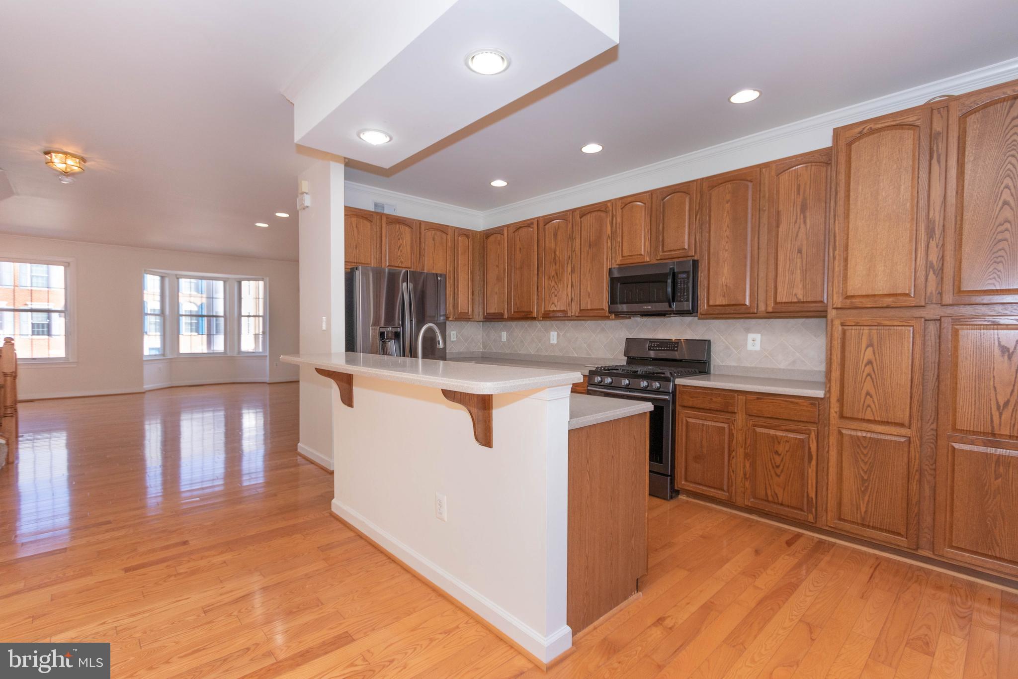 HIGHLAND OAKS - Residential Lease