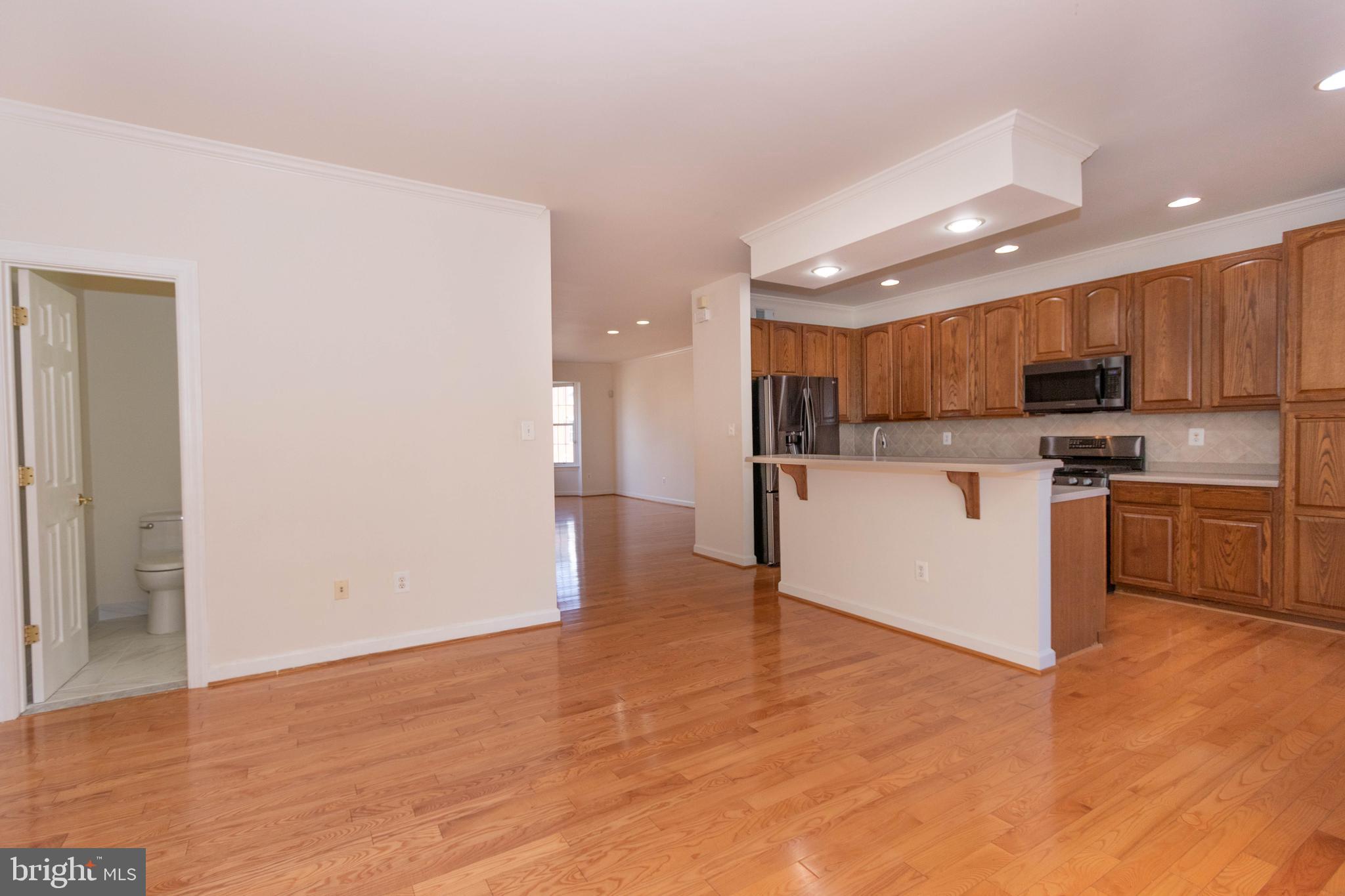 HIGHLAND OAKS - Residential Lease