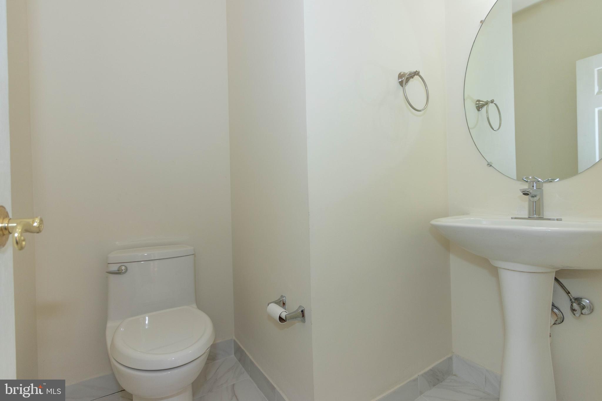 HIGHLAND OAKS - Residential Lease